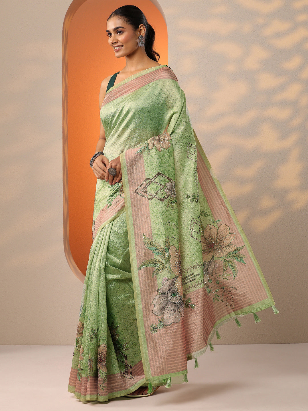 Green Printed Silk Blend Saree With Unstitched Blouse Piece