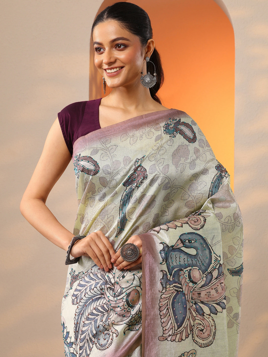 Beige Printed Silk Blend Saree With Unstitched Blouse Piece