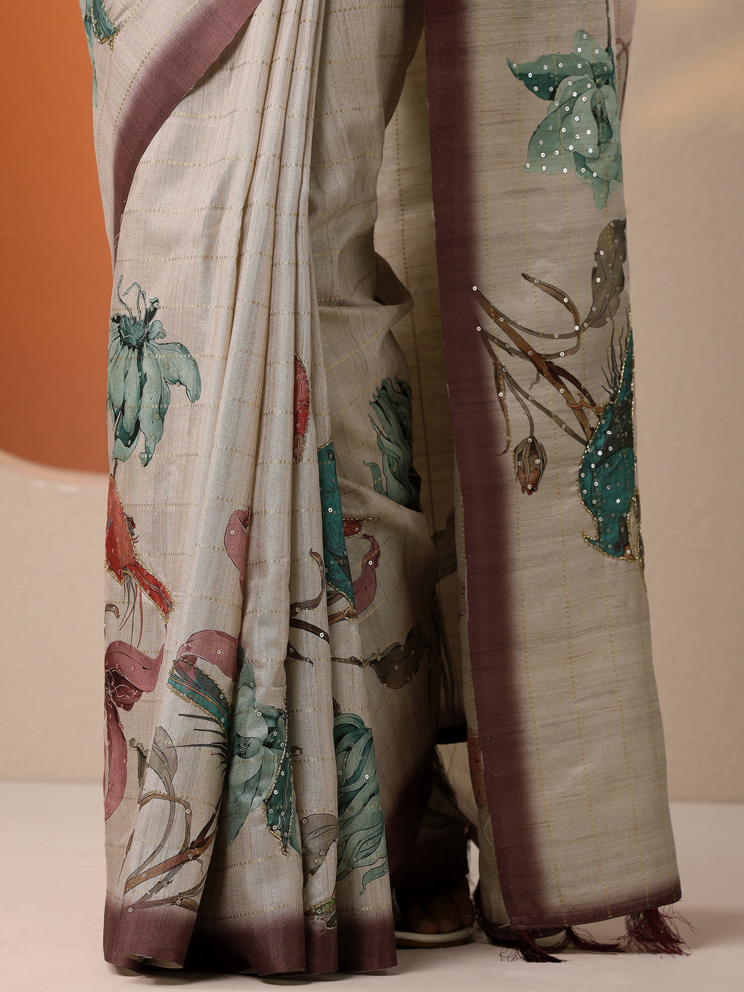 Beige Printed Silk Blend Saree With Unstitched Blouse Piece