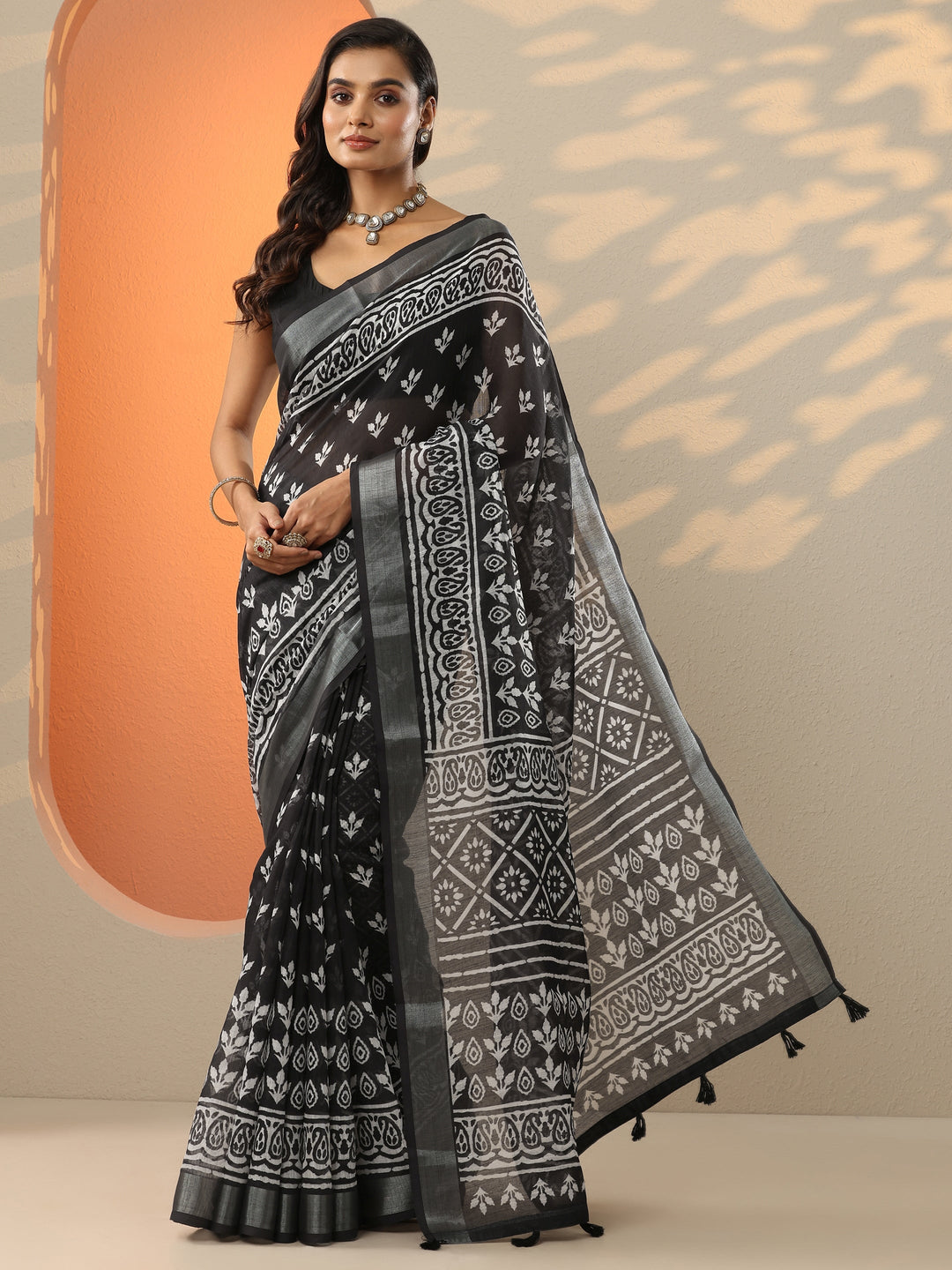 Black Printed Cotton Blend Saree With Unstitched Blouse Piece