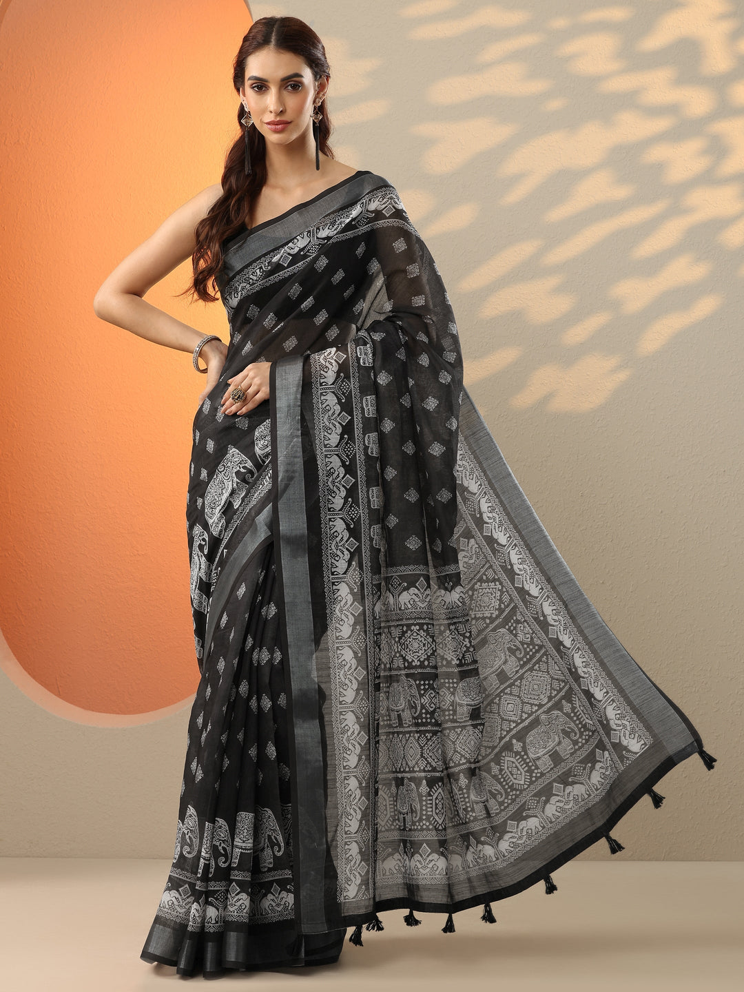 Black Printed Cotton Blend Saree With Unstitched Blouse Piece