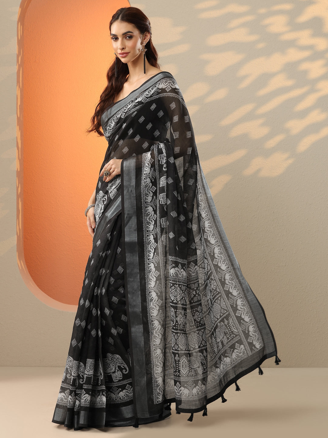 Black Printed Cotton Blend Saree With Unstitched Blouse Piece
