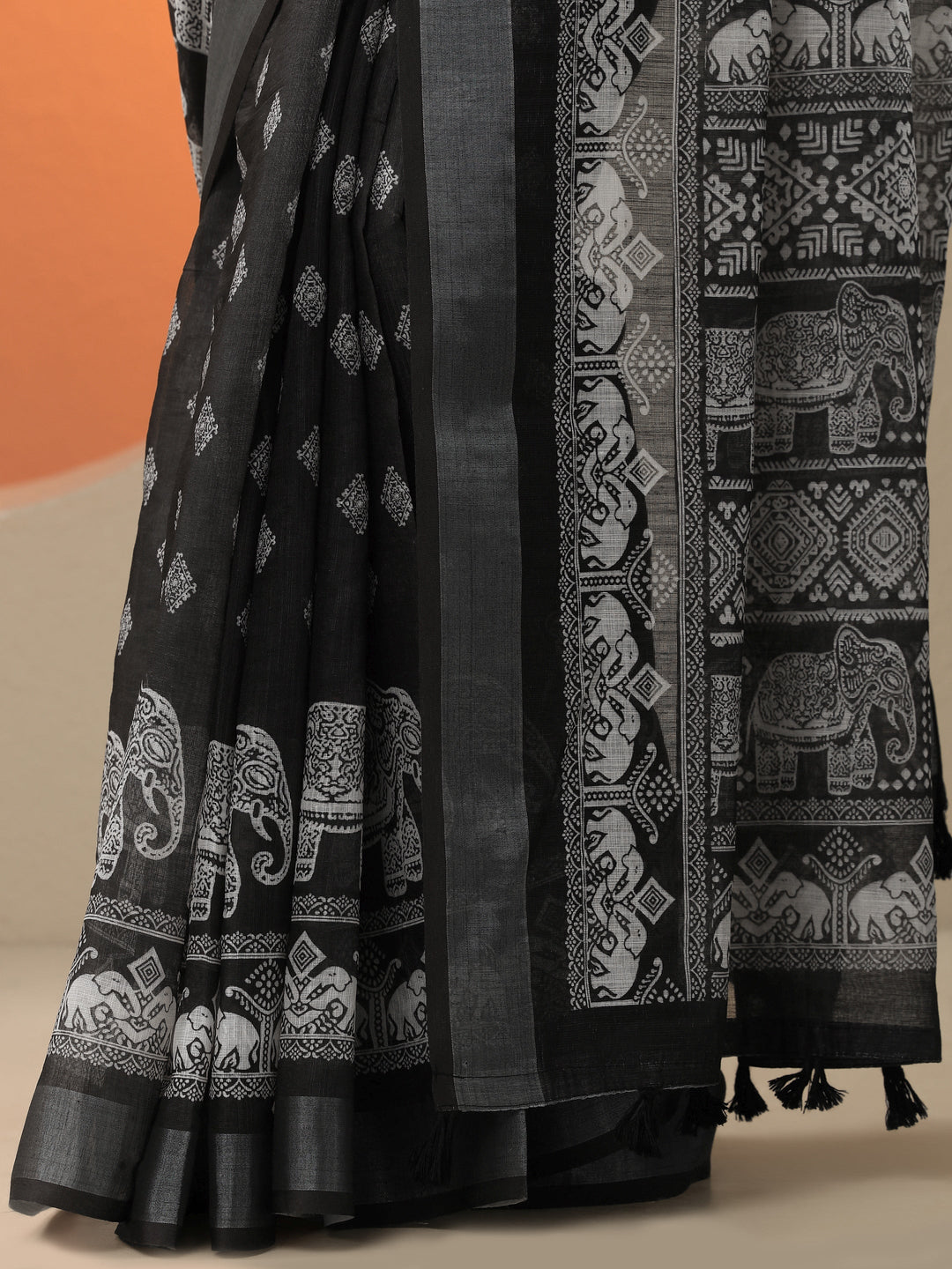 Black Printed Cotton Blend Saree With Unstitched Blouse Piece