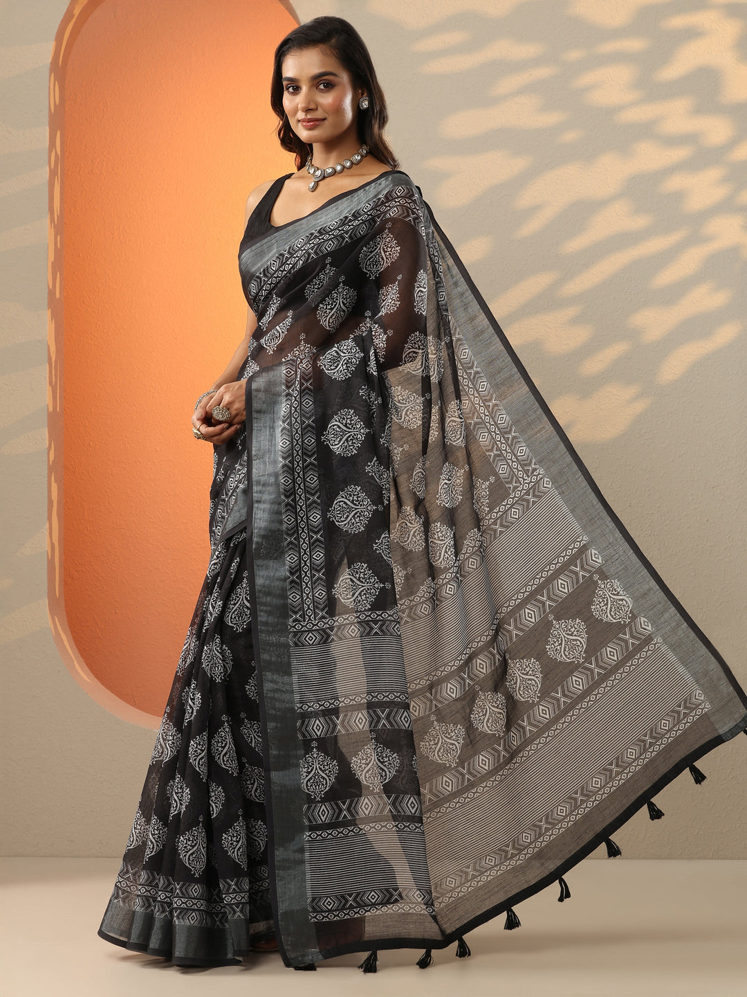 Black Jamdani Printed Cotton Blend Saree With Unstitched Blouse Piece