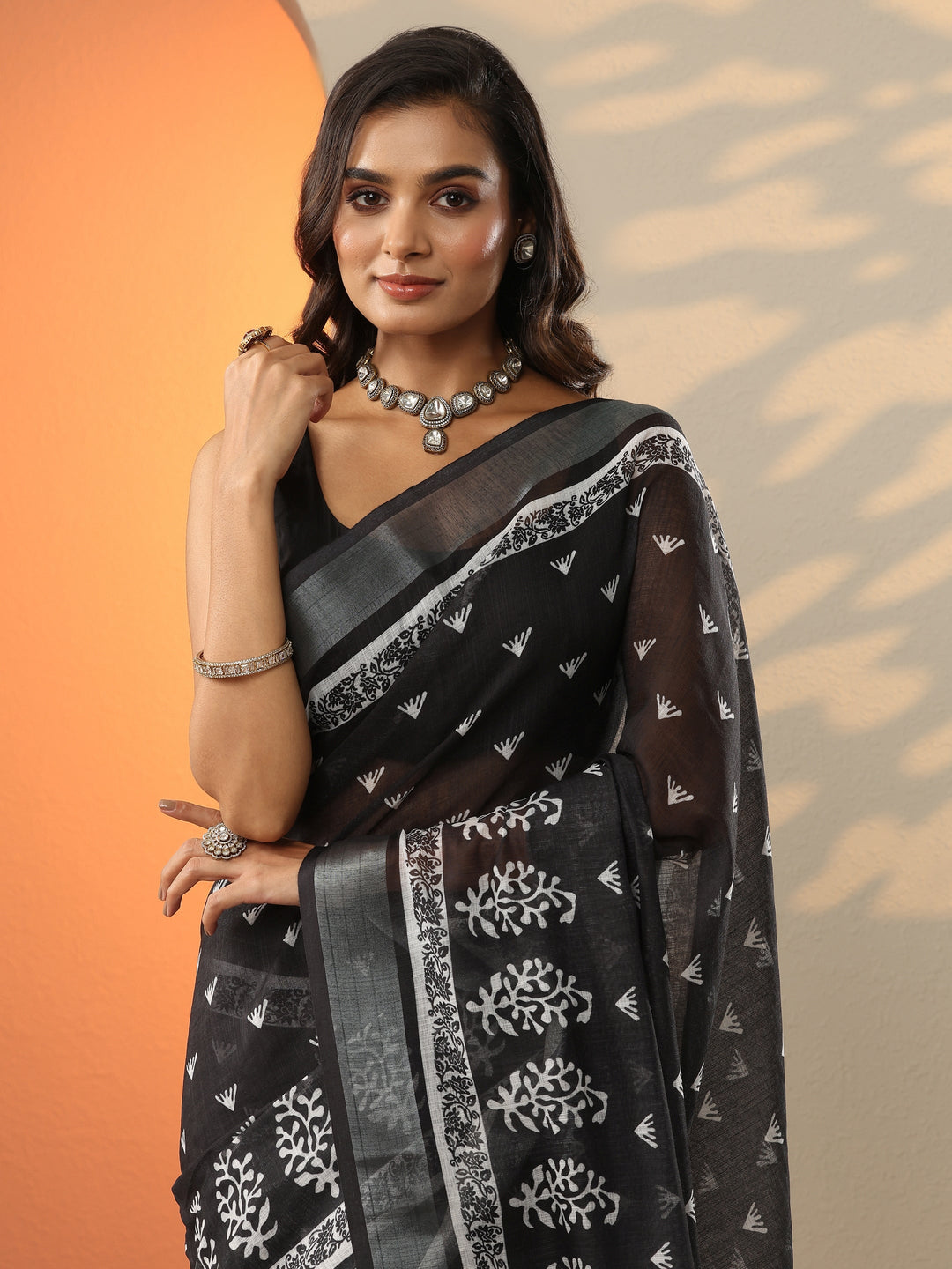 Black Printed Cotton Blend Saree With Unstitched Blouse Piece