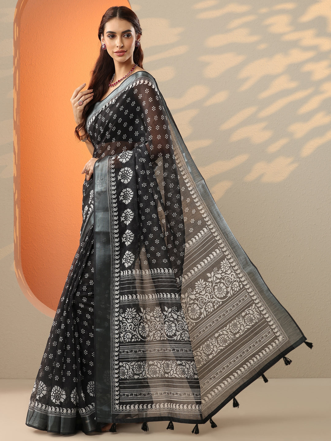 Black Printed Cotton Blend Saree With Unstitched Blouse Piece