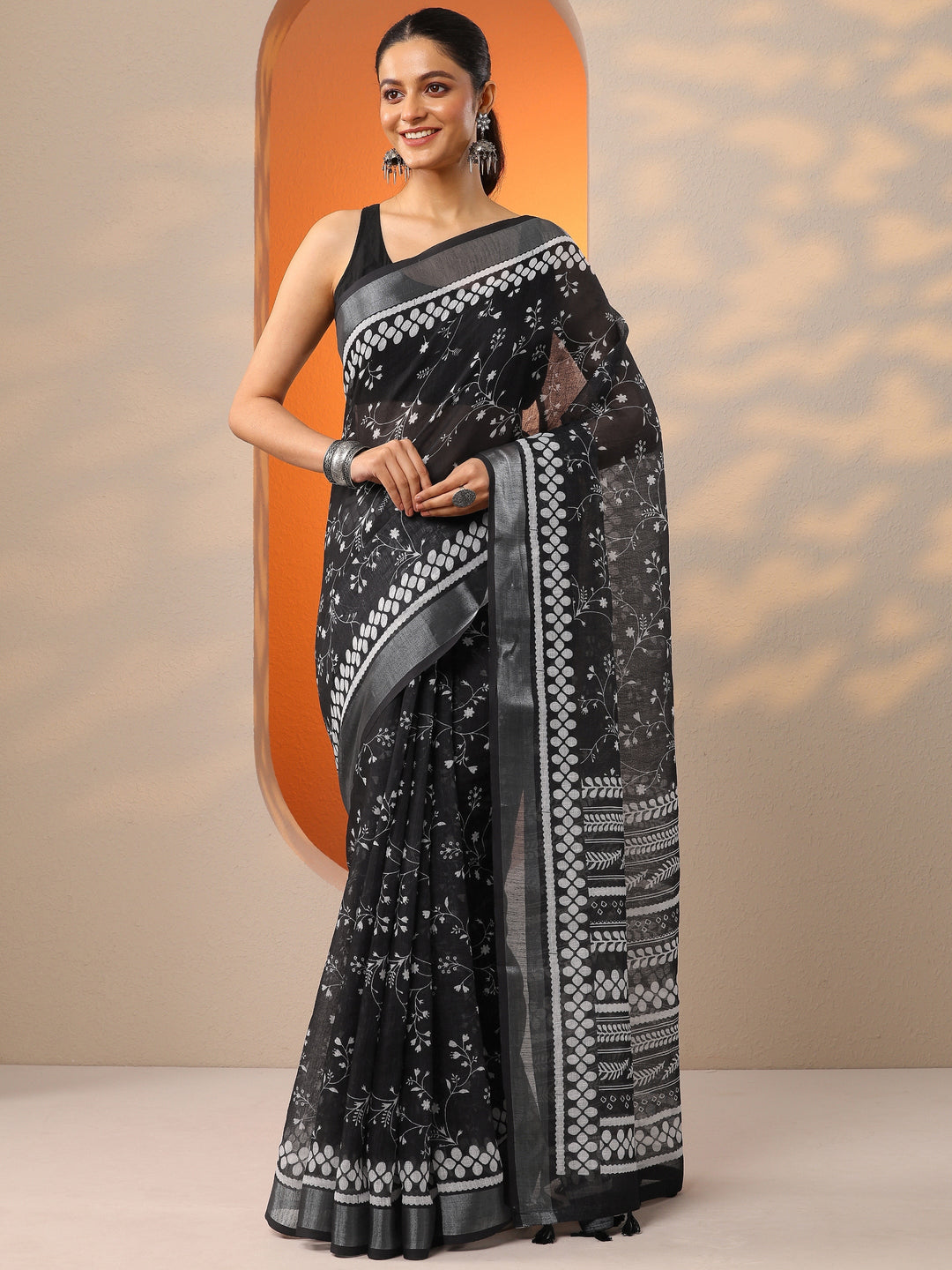 Black Printed Cotton Blend Saree With Unstitched Blouse Piece