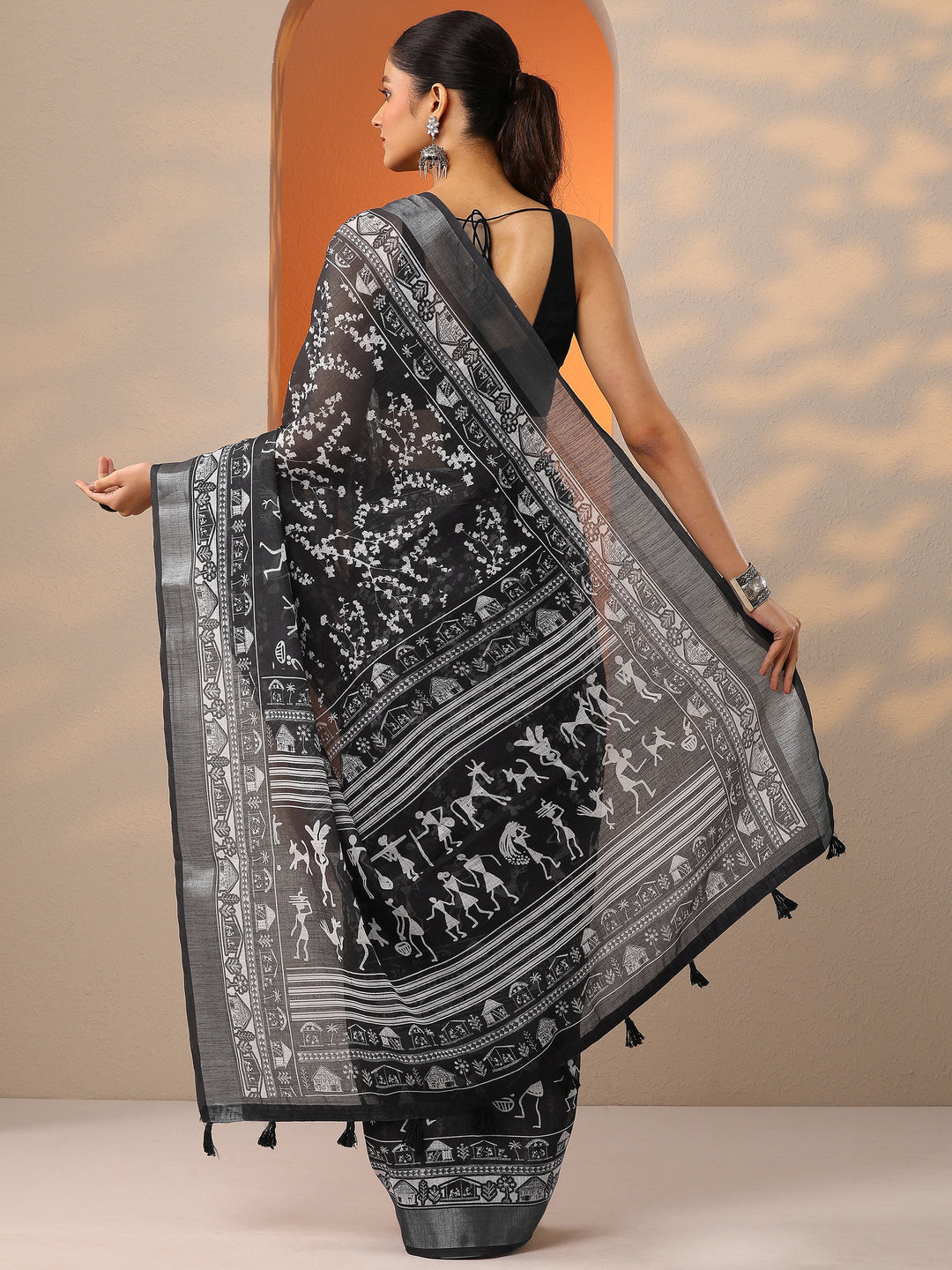 Black Printed Cotton Blend Saree With Unstitched Blouse Piece