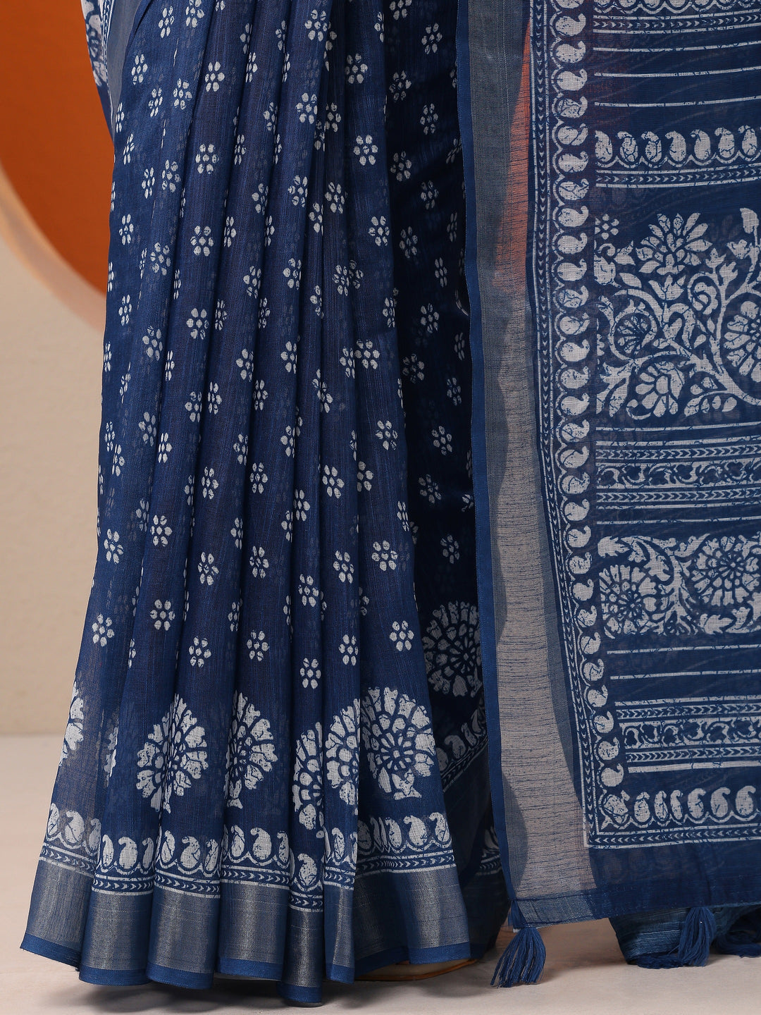 Blue Printed Cotton Blend Saree With Unstitched Blouse Piece