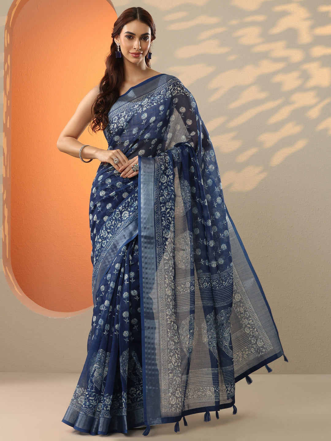 Blue Printed Cotton Blend Saree With Unstitched Blouse Piece