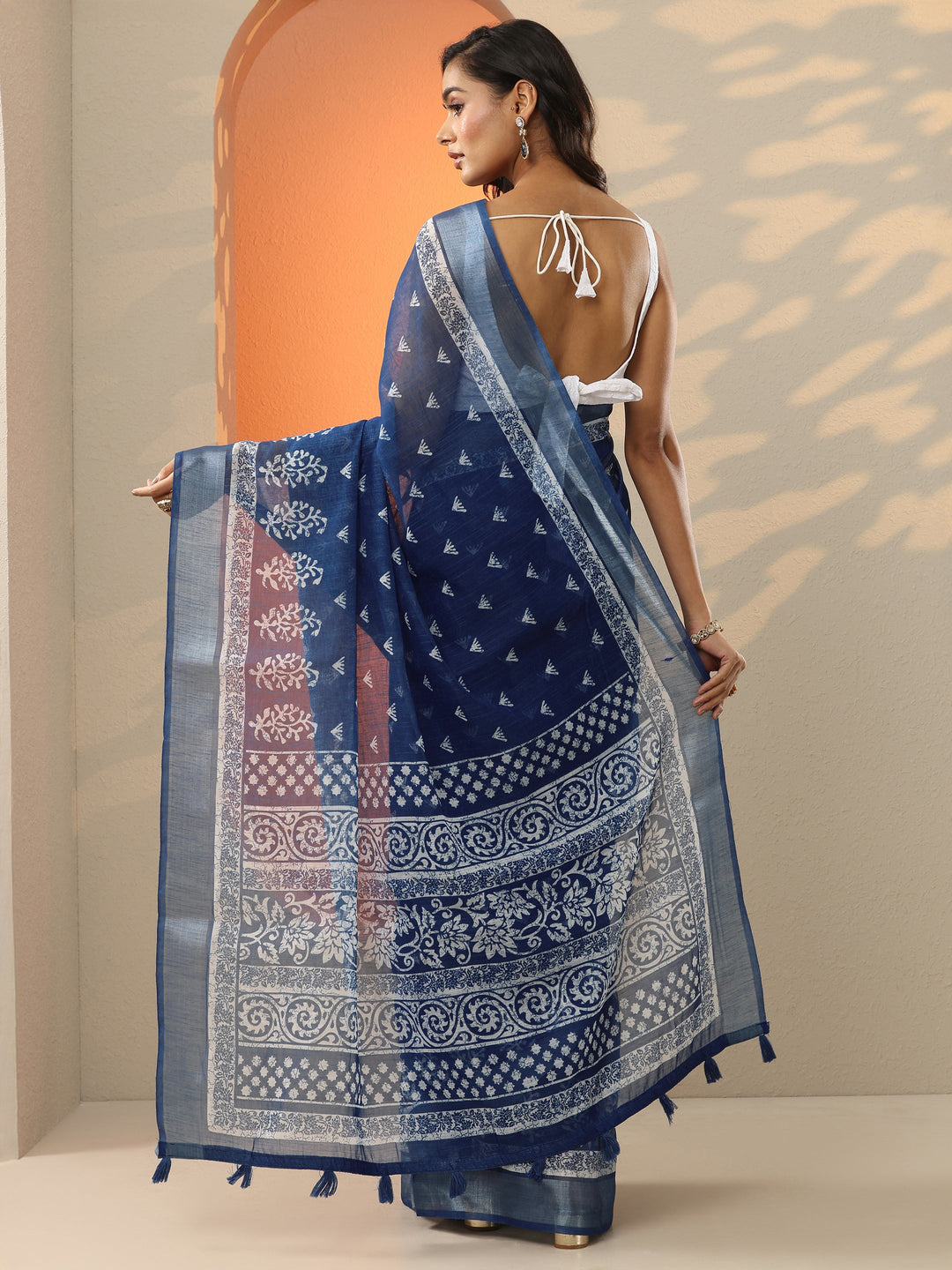 Blue Jamdani Printed Cotton Blend Saree With Unstitched Blouse Piece