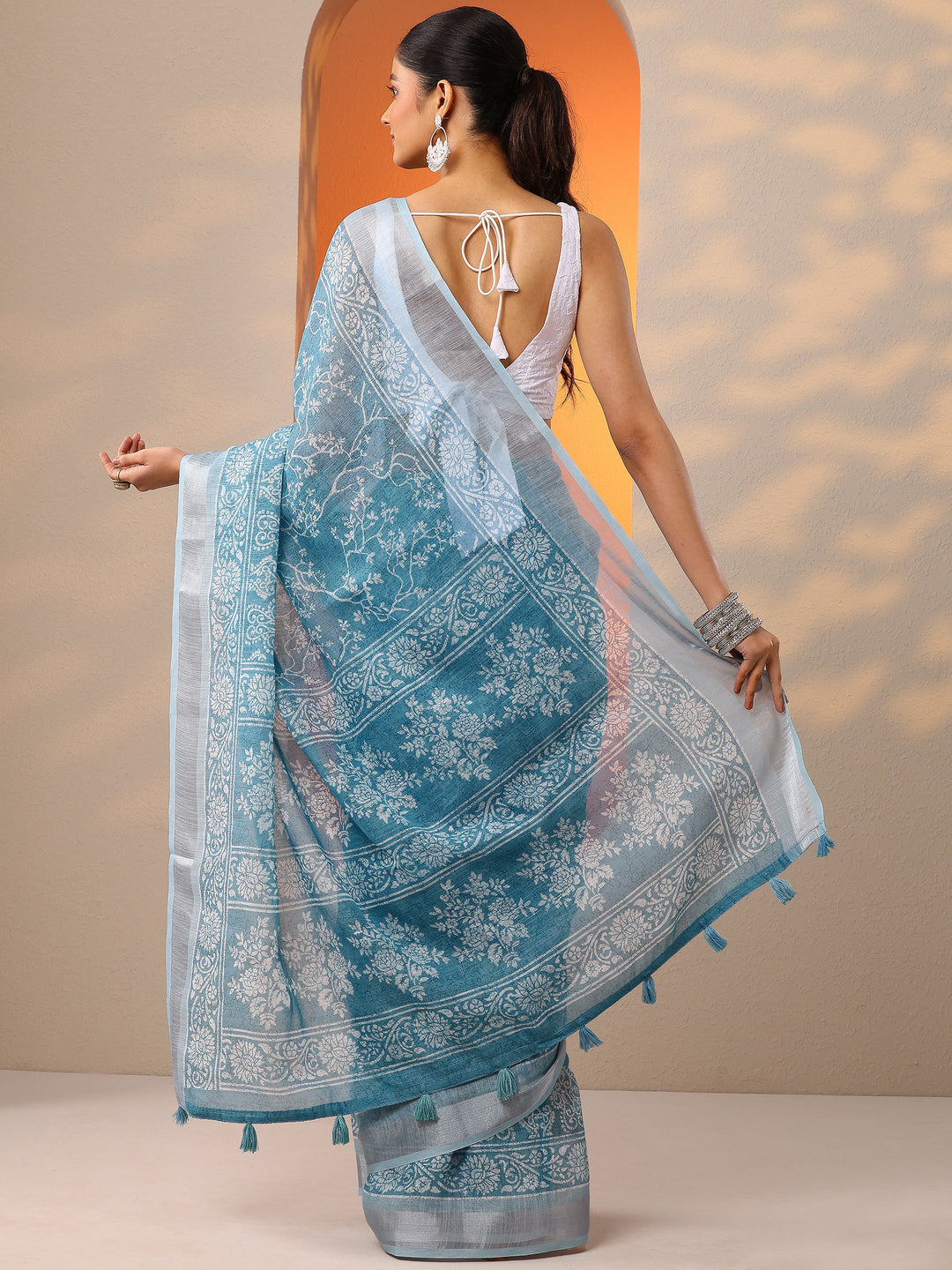 Blue Printed Cotton Blend Saree With Unstitched Blouse Piece