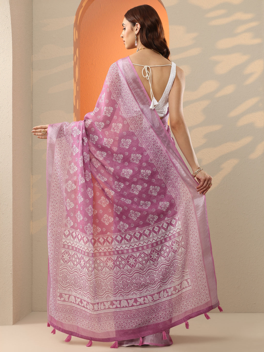 Pink Printed Cotton Blend Saree With Unstitched Blouse Piece