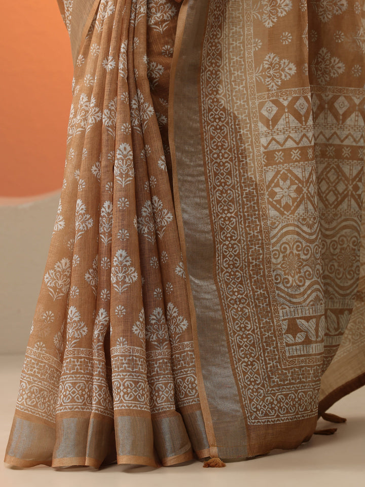 Mustard Printed Cotton Blend Saree With Unstitched Blouse Piece