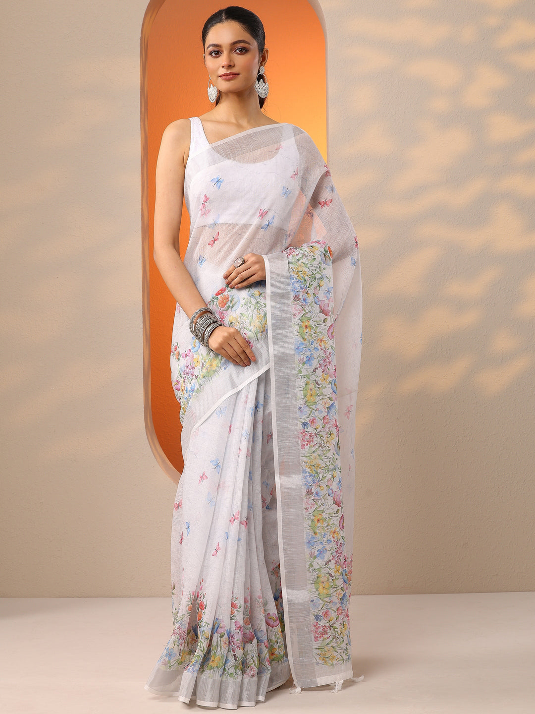 White Printed Cotton Blend Saree With Unstitched Blouse Piece