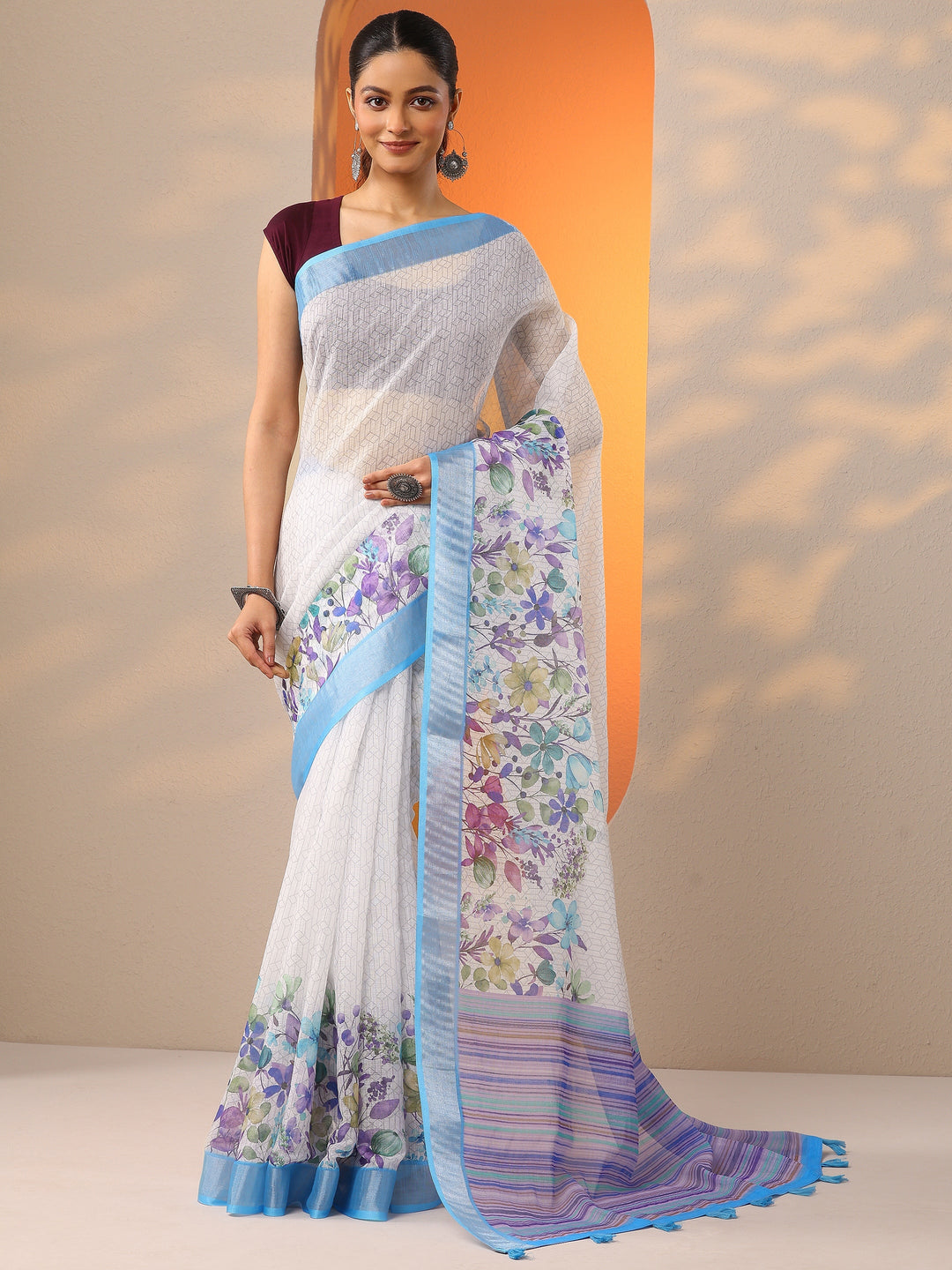 White Printed Cotton Blend Saree With Unstitched Blouse Piece