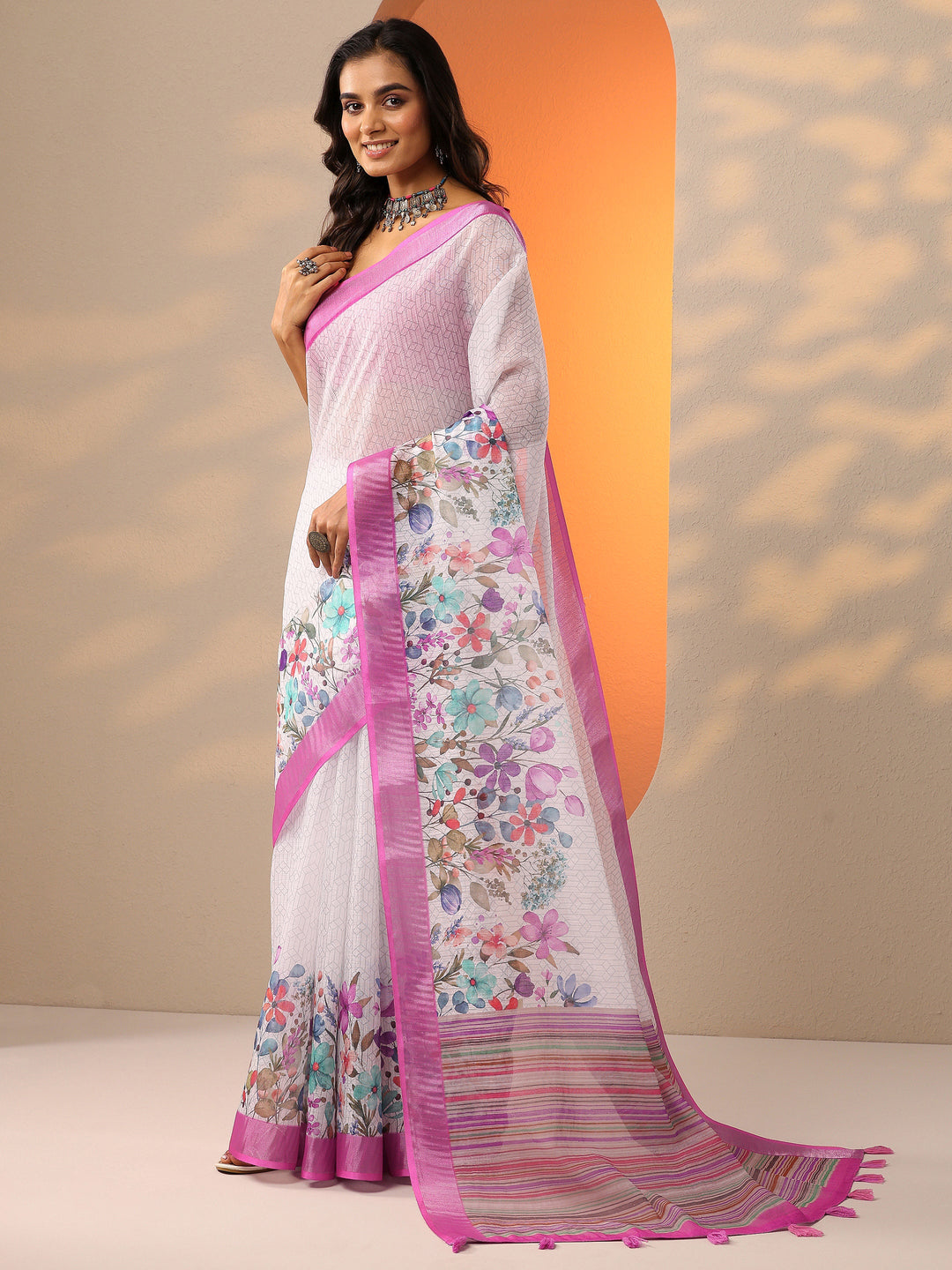 White Printed Cotton Blend Saree With Unstitched Blouse Piece