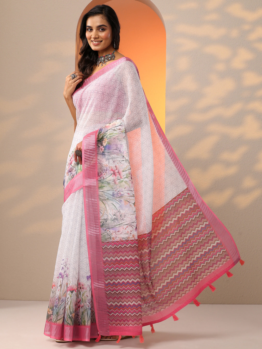 White Printed Cotton Blend Saree With Unstitched Blouse Piece