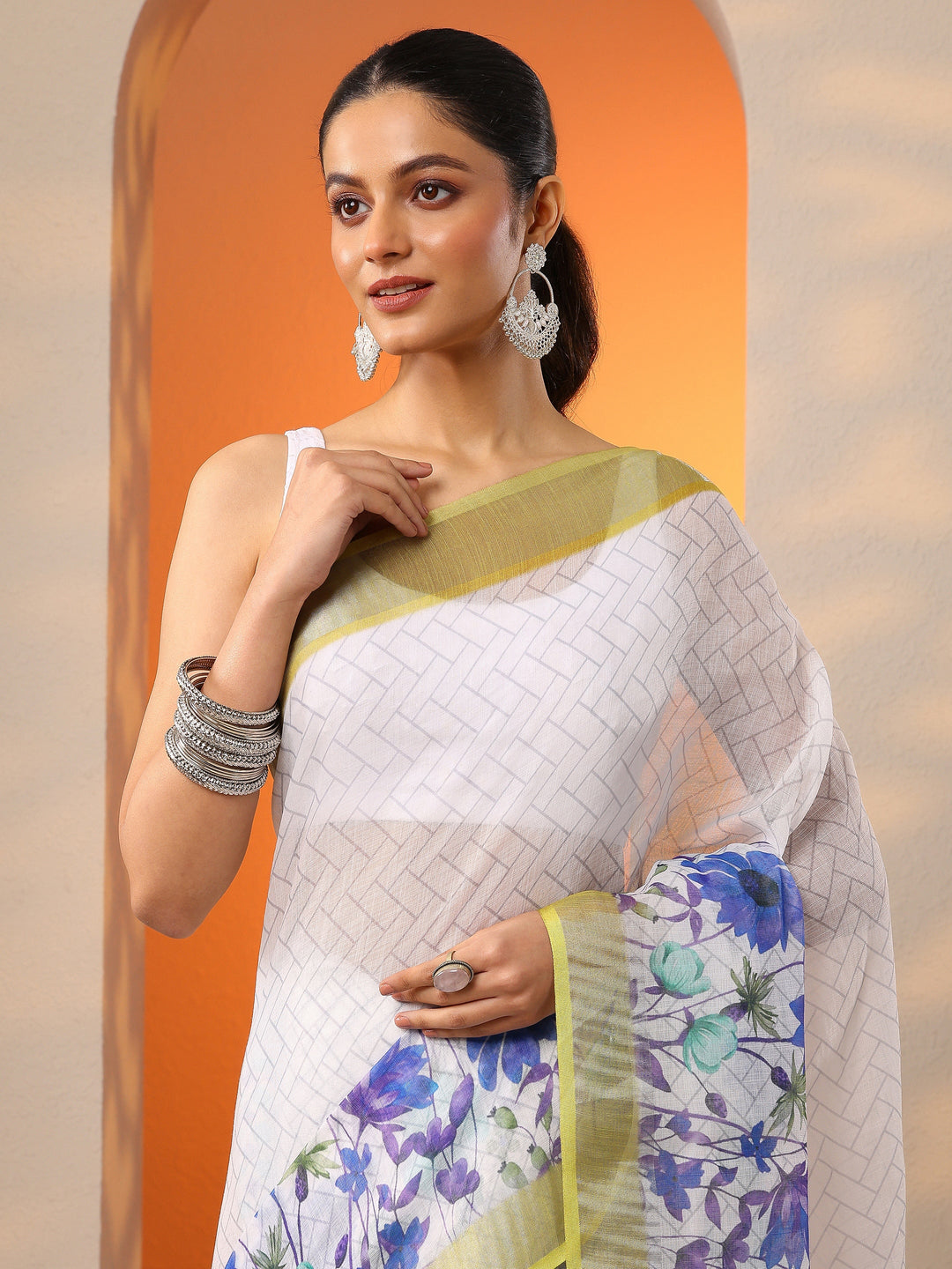 White Printed Cotton Blend Saree With Unstitched Blouse Piece