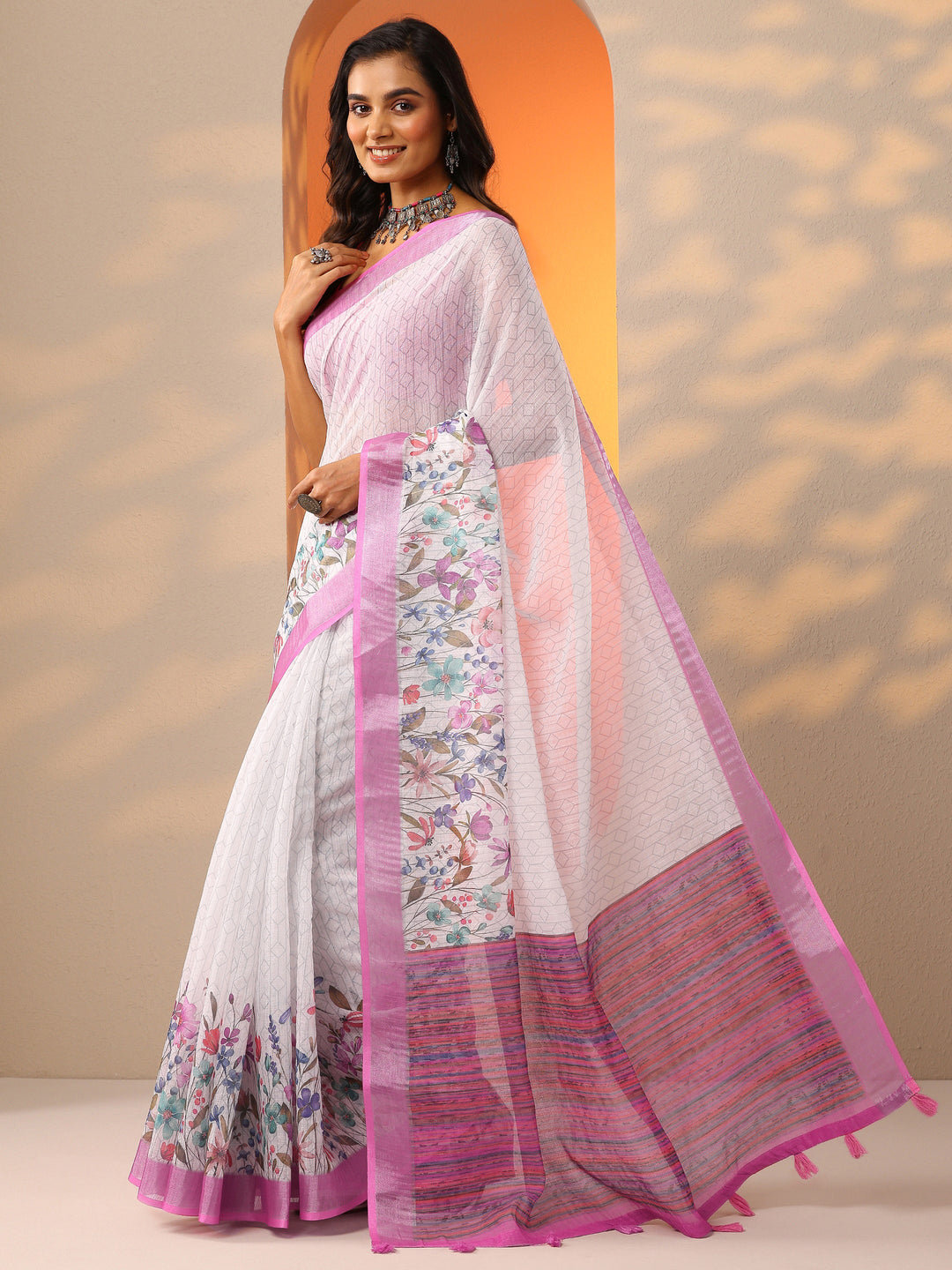 White Printed Cotton Blend Saree With Unstitched Blouse Piece