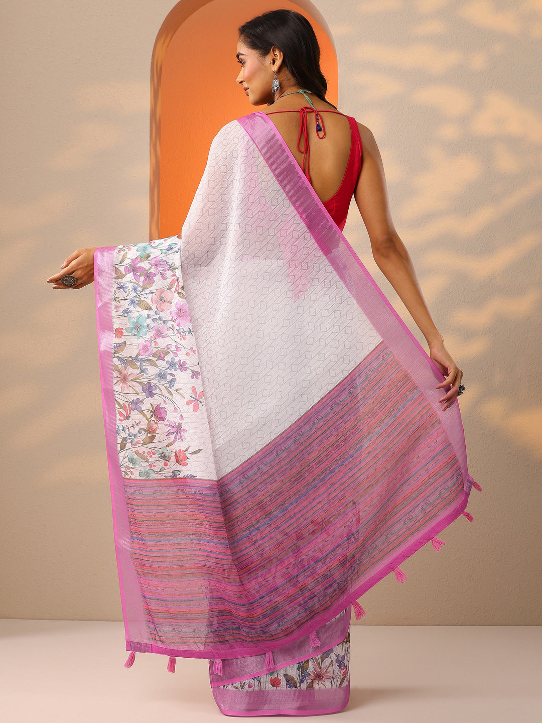 White Printed Cotton Blend Saree With Unstitched Blouse Piece