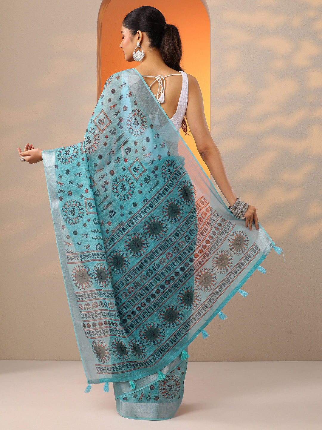 Blue Printed Cotton Blend Saree With Unstitched Blouse Piece