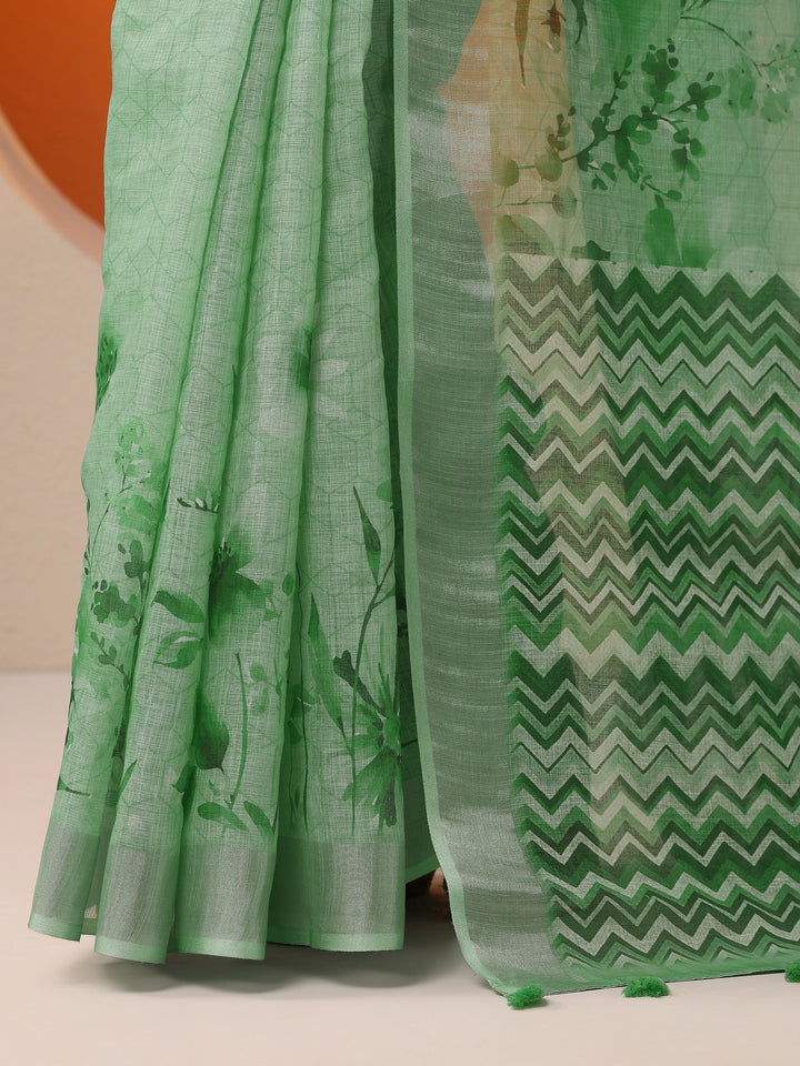 Green Printed Cotton Blend Saree With Unstitched Blouse Piece