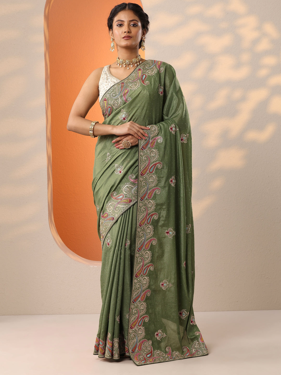 Green Embroidered Chinon Saree With Unstitched Blouse Piece