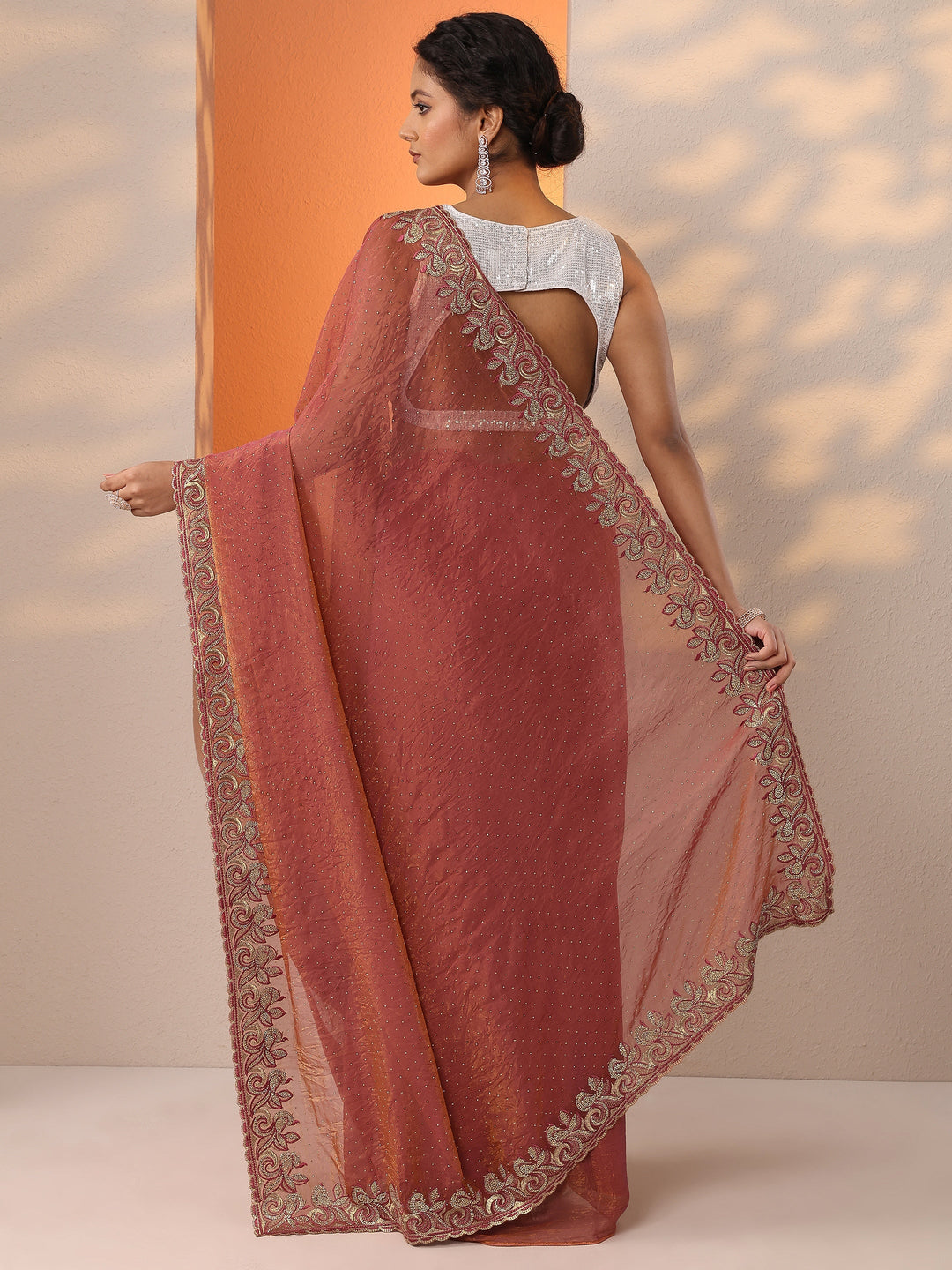 Pink Embellished Organza Saree With Unstitched Blouse Piece