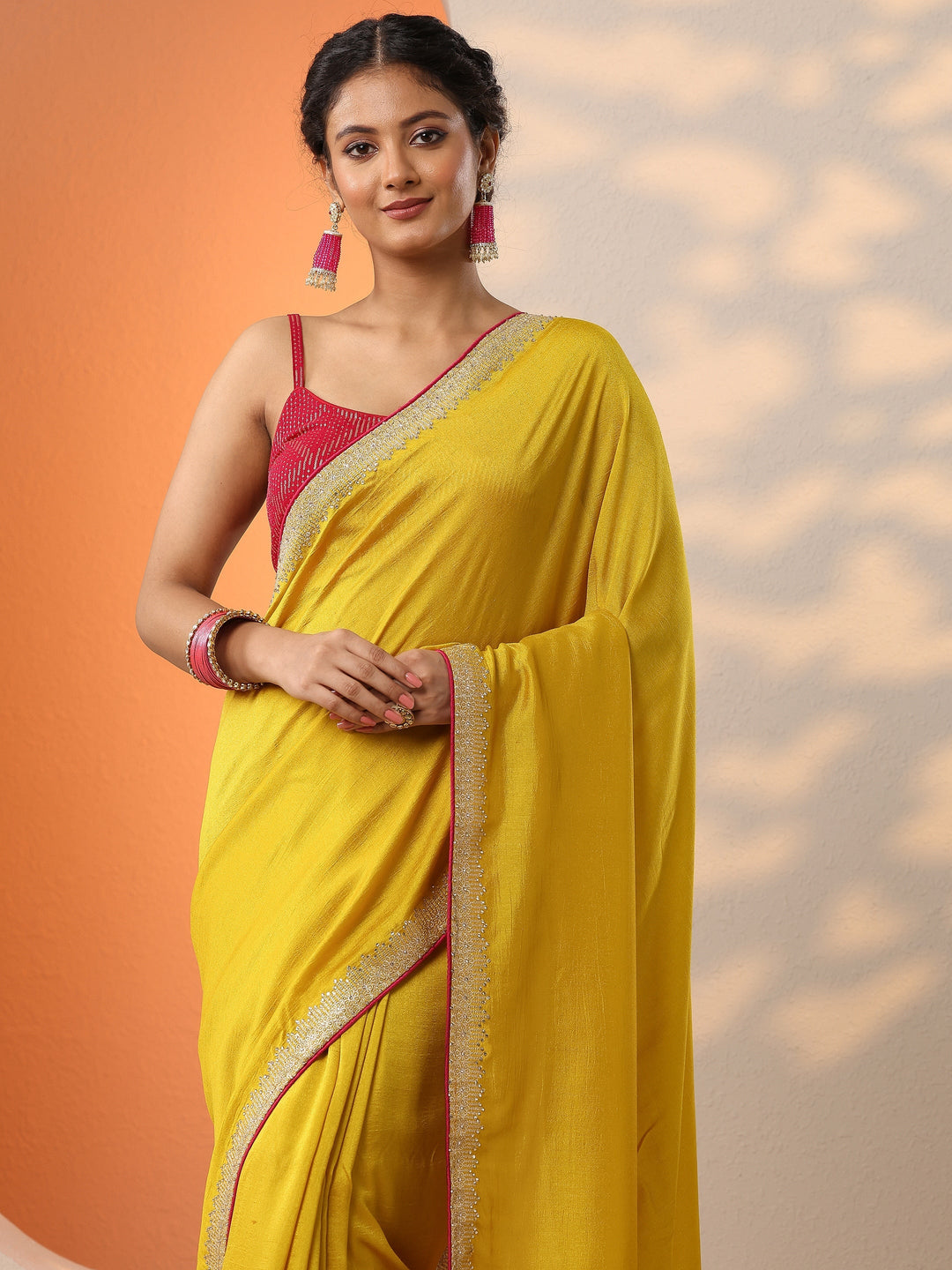 Mustard Solid Silk Blend Saree With Unstitched Blouse Piece