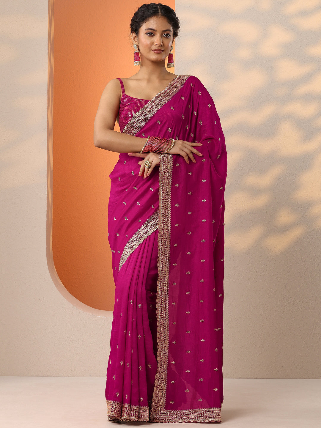 Pink Embellished Silk Blend Saree With Unstitched Blouse Piece