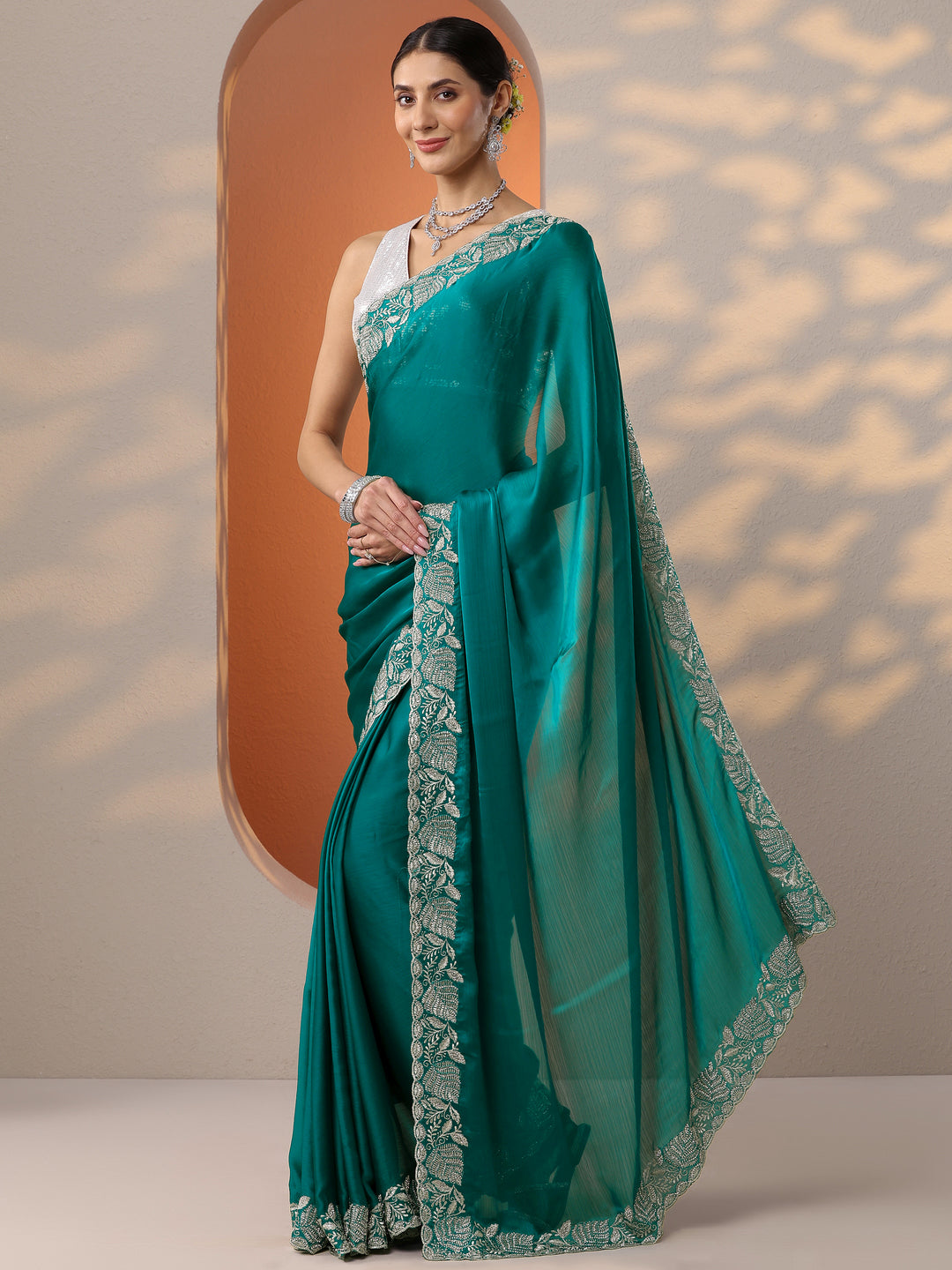 Blue Solid Chinon Saree With Unstitched Blouse Piece