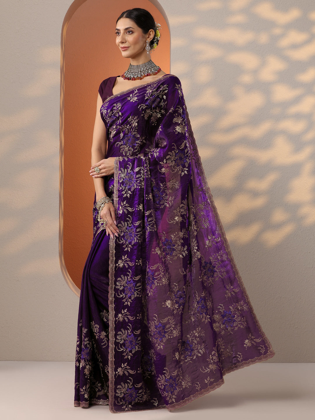 Purple Embroidered Organza Saree With Unstitched Blouse Piece