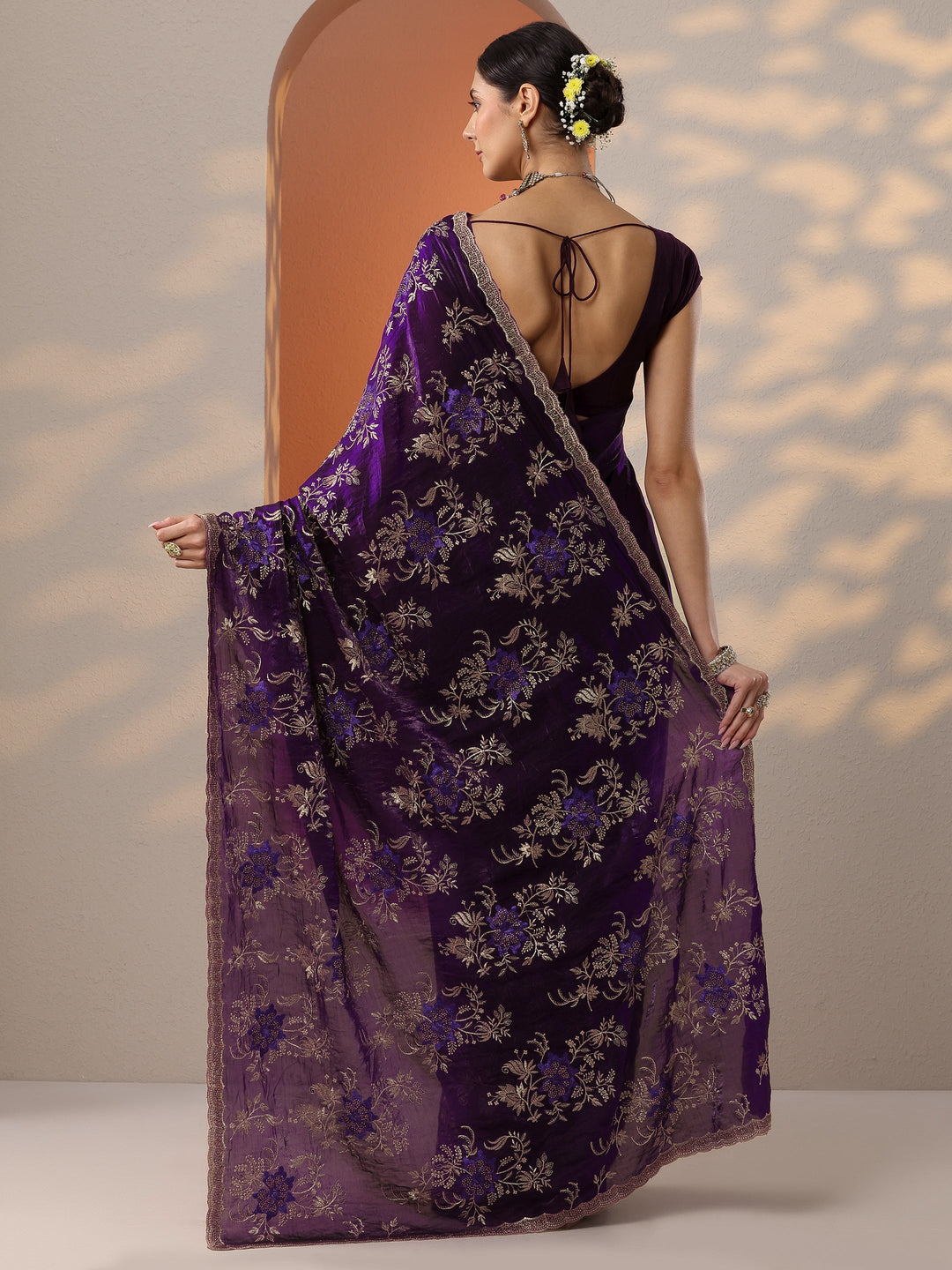 Purple Embroidered Organza Saree With Unstitched Blouse Piece