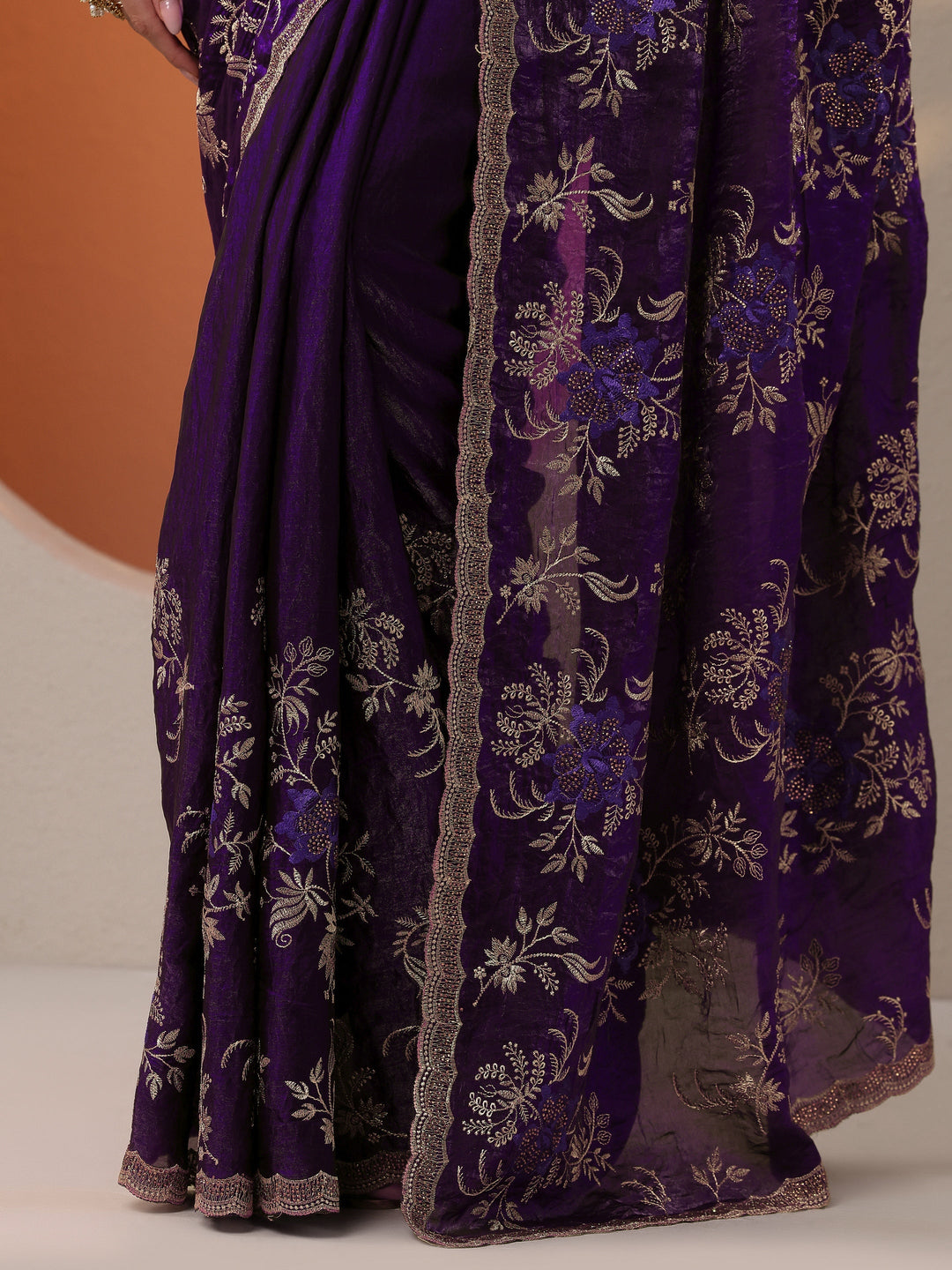 Purple Embroidered Organza Saree With Unstitched Blouse Piece