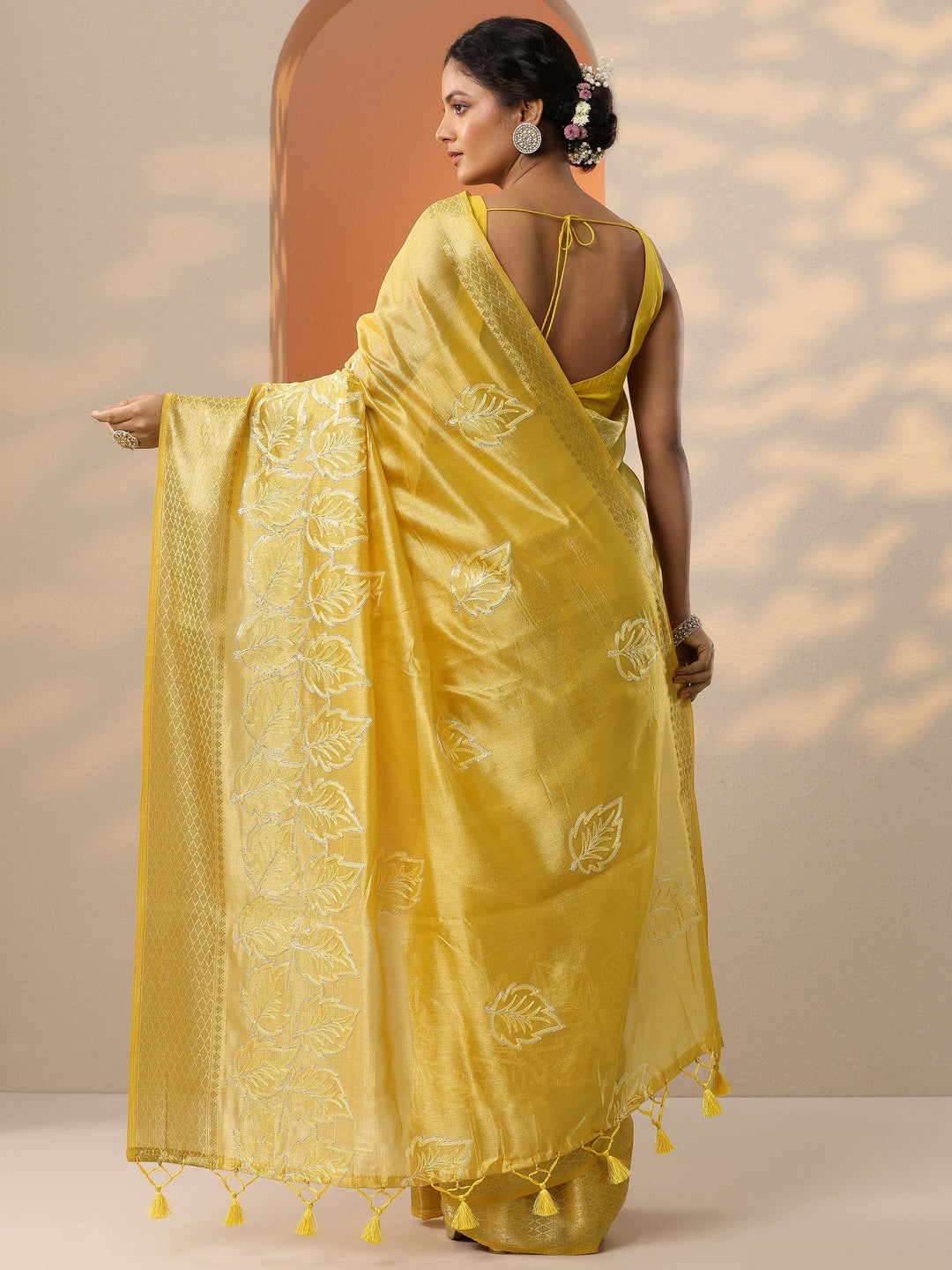Yellow Embroidered Banarasi Silk Blend Saree With Unstitched Blouse Piece