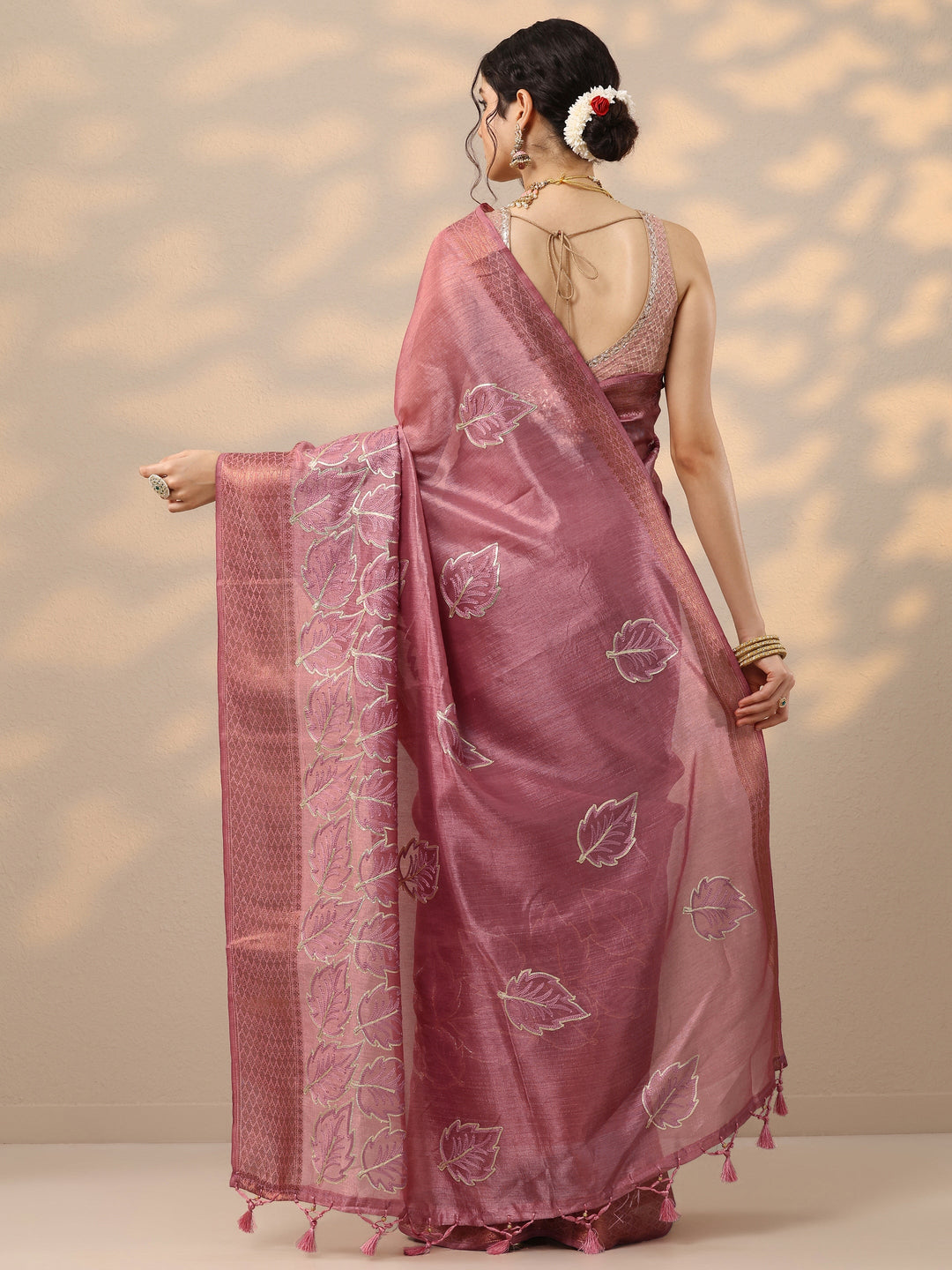 Pink Embroidered Silk Blend Saree With Unstitched Blouse Piece