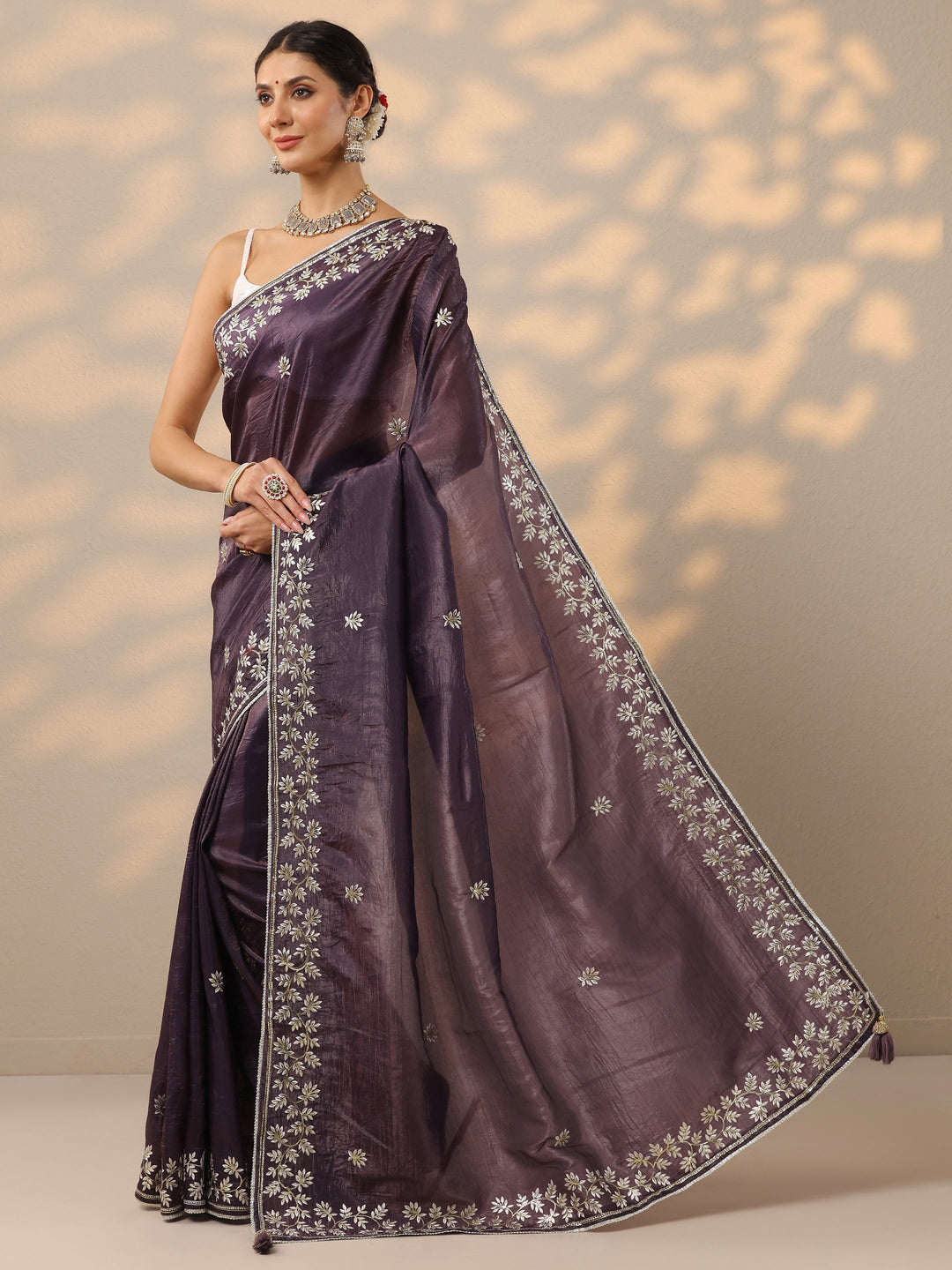 Purple Embroidered Organza Saree With Unstitched Blouse Piece