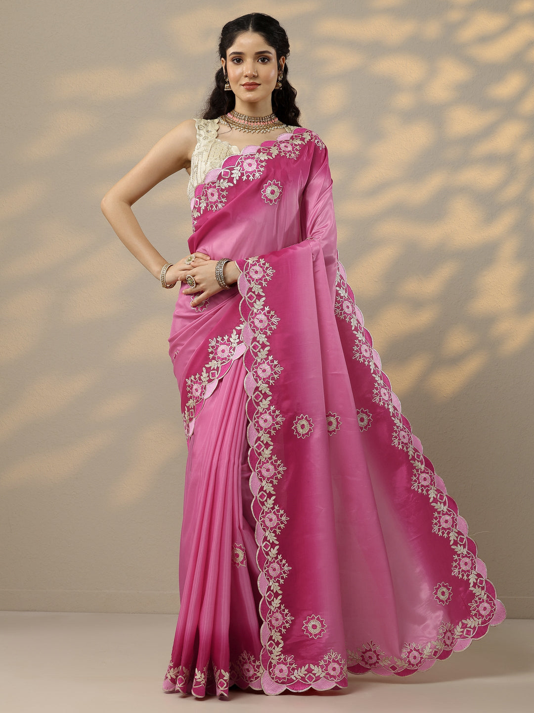 Pink Embroidered Silk Blend Saree With Unstitched Blouse Piece