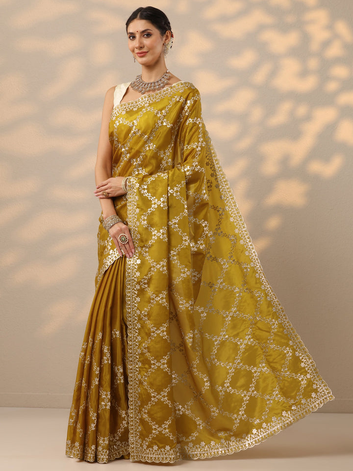 Mustard Embroidered Silk Blend Saree With Unstitched Blouse Piece