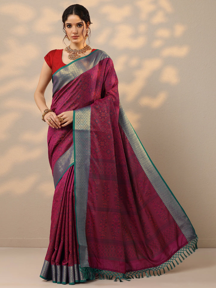 Magenta Woven Design Banarasi Silk Blend Saree With Unstitched Blouse Piece