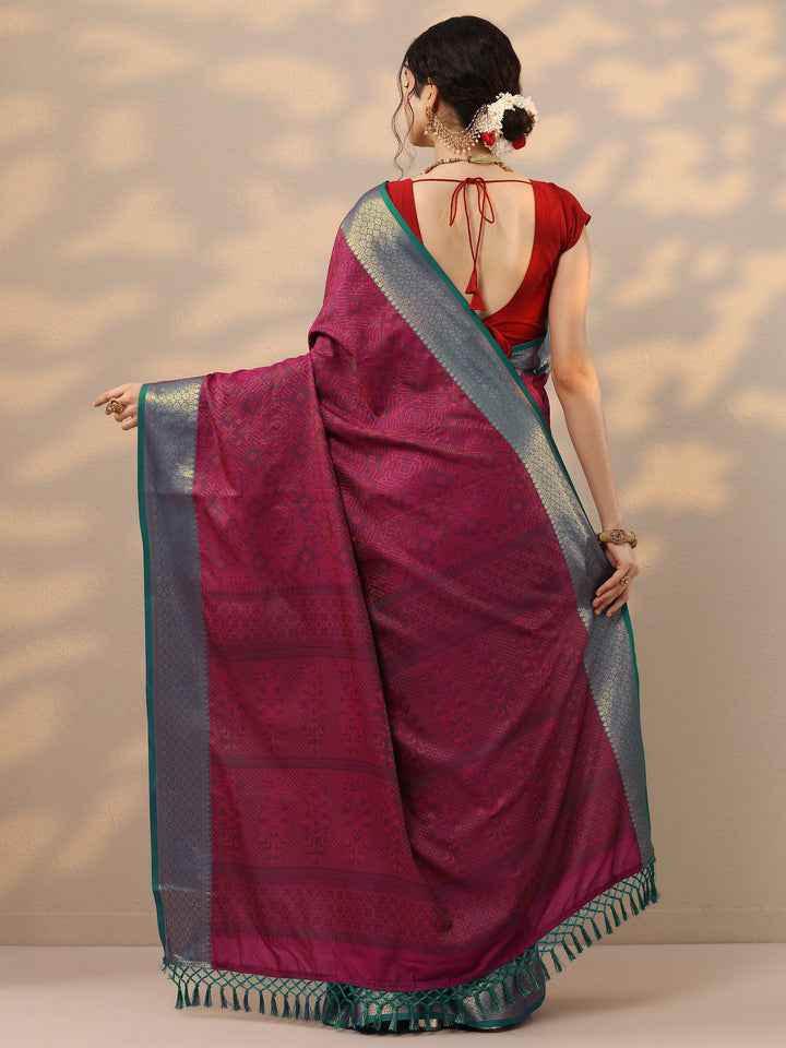 Magenta Woven Design Banarasi Silk Blend Saree With Unstitched Blouse Piece