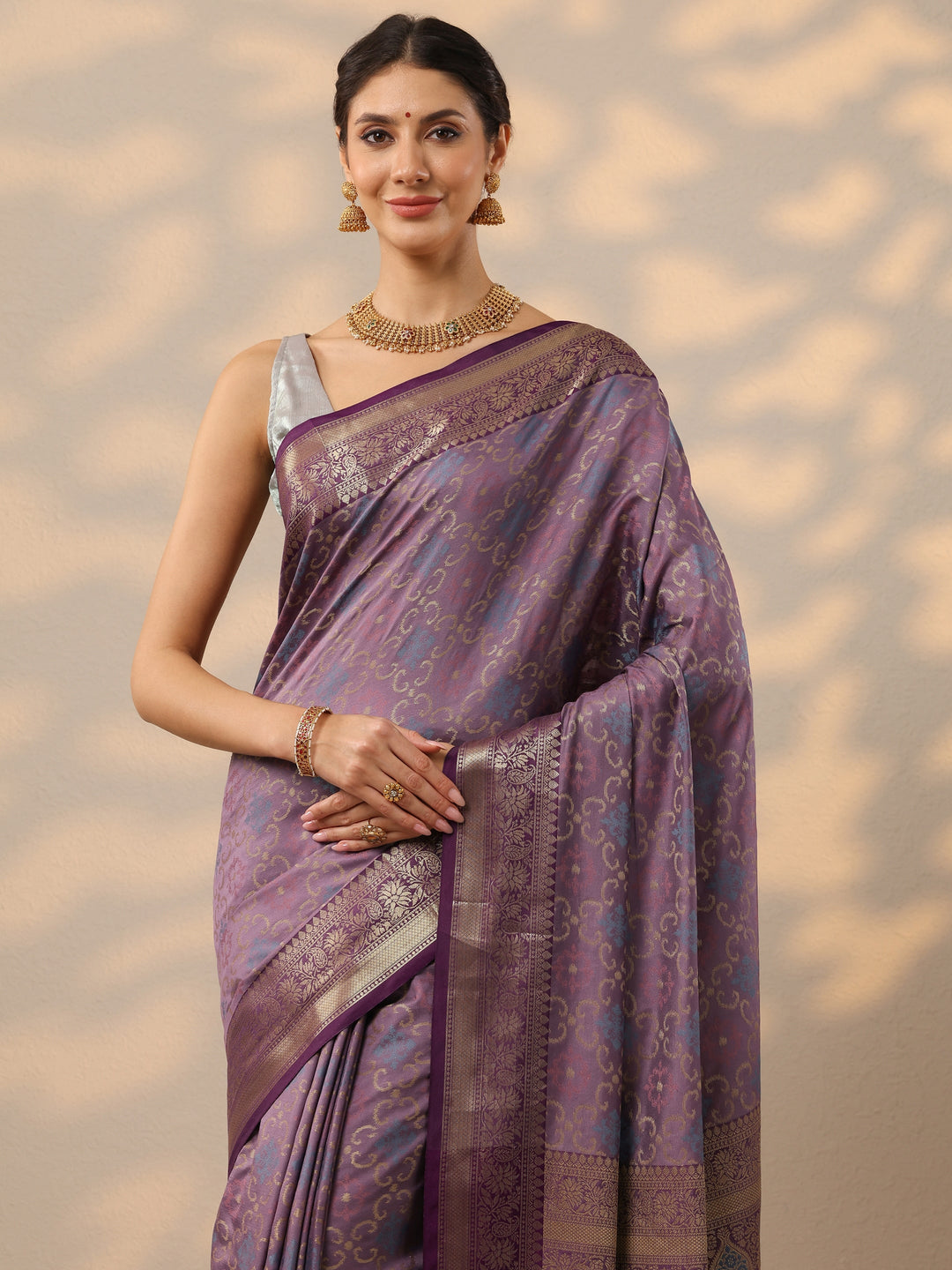 Lavender Woven Design Banarasi Silk Blend Saree With Unstitched Blouse Piece