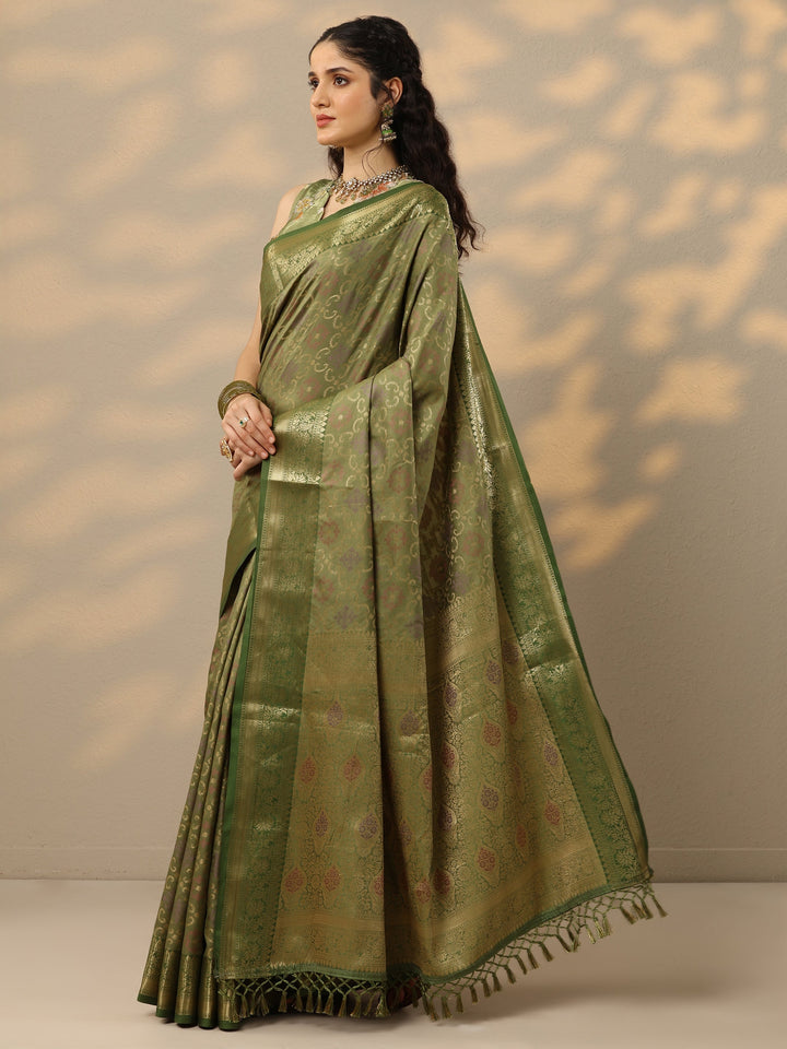 Green Woven Design Banarasi Silk Blend Saree With Unstitched Blouse Piece