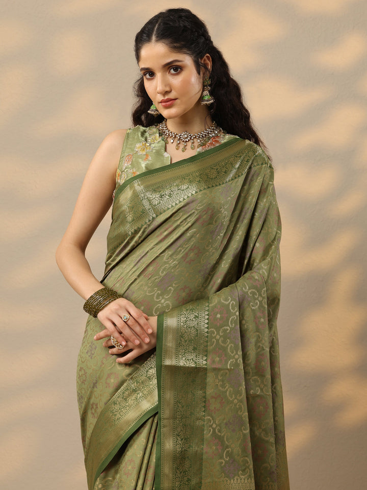 Green Woven Design Banarasi Silk Blend Saree With Unstitched Blouse Piece