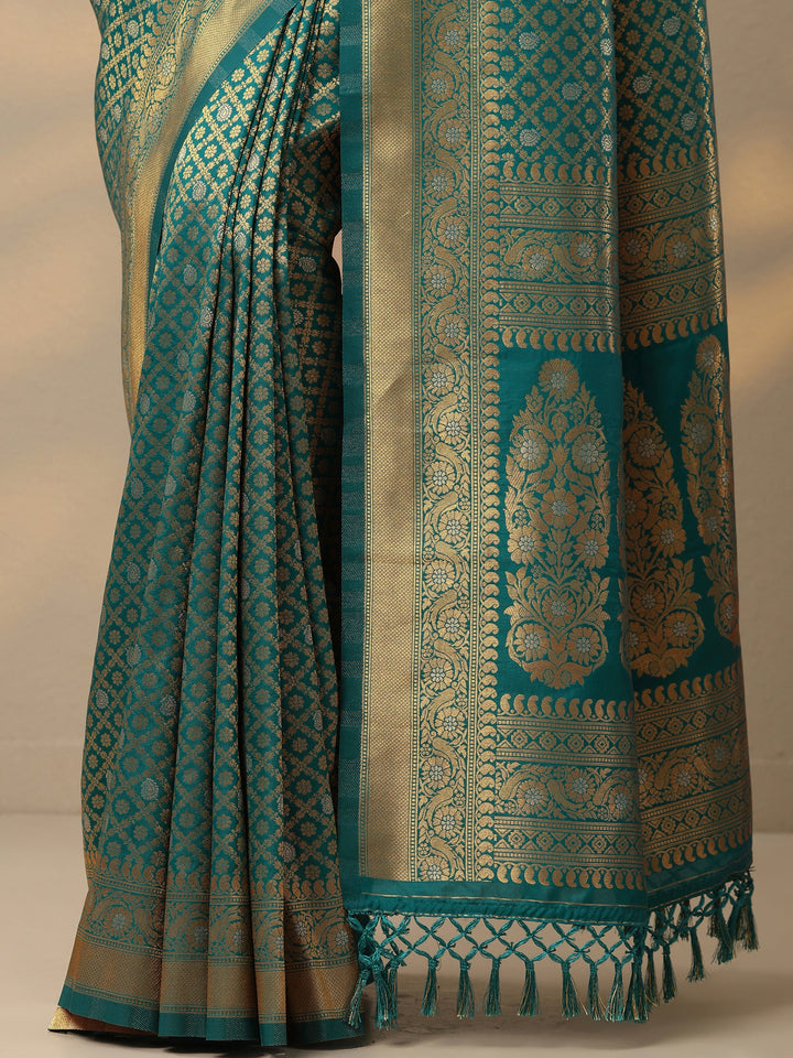 Green Woven Design Banarasi Silk Blend Saree With Unstitched Blouse Piece