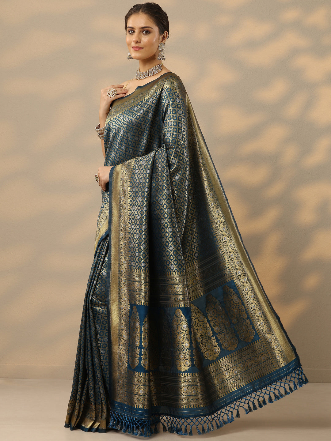 Blue Woven Design Banarasi Silk Blend Saree With Unstitched Blouse Piece