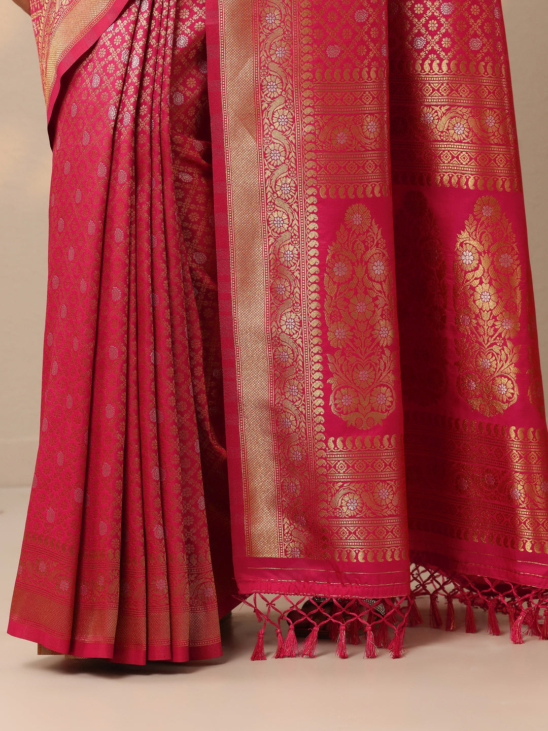 Pink Woven Design Banarasi Silk Blend Saree With Unstitched Blouse Piece