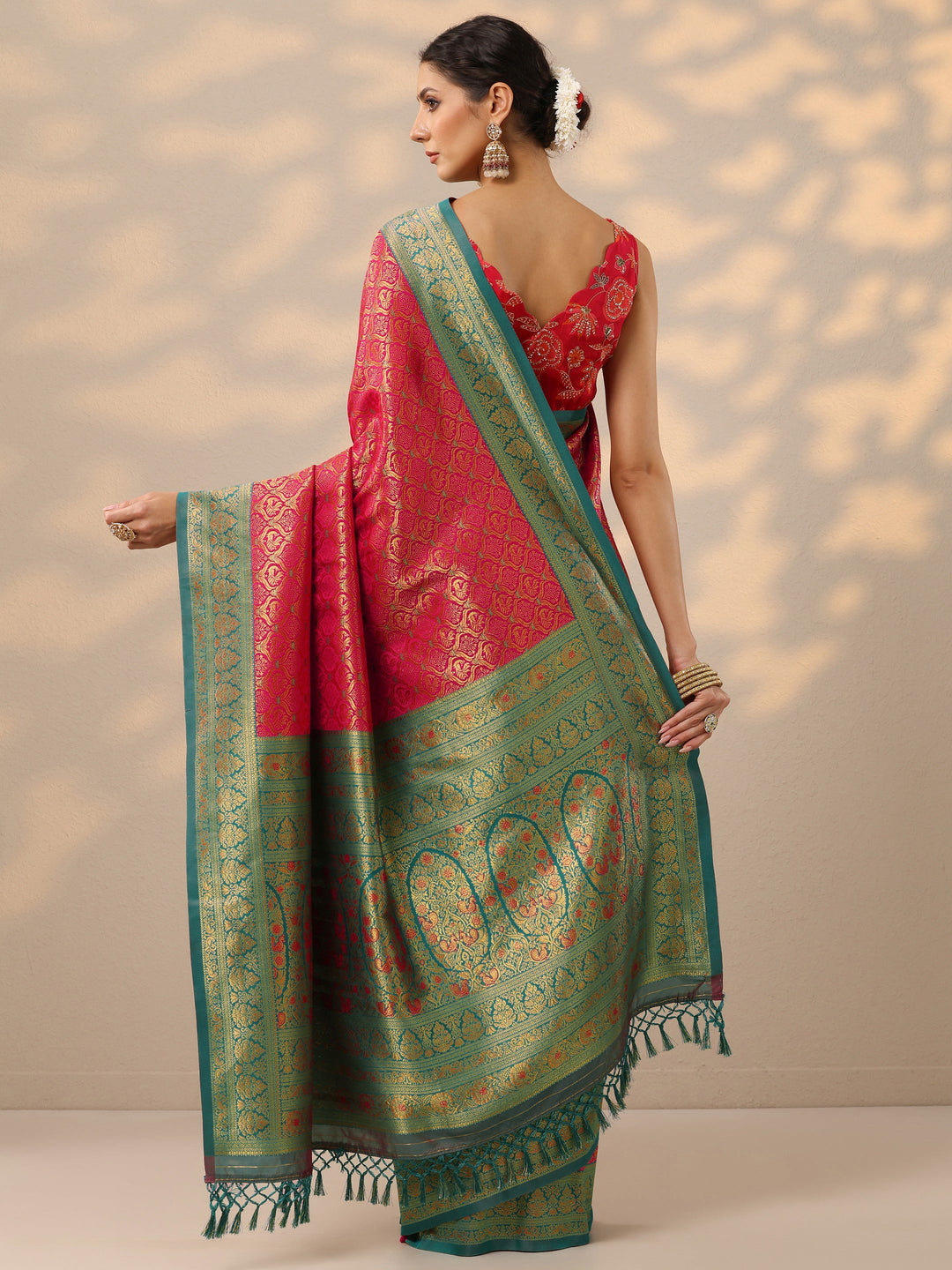 Pink Woven Design Banarasi Silk Blend Saree With Unstitched Blouse Piece