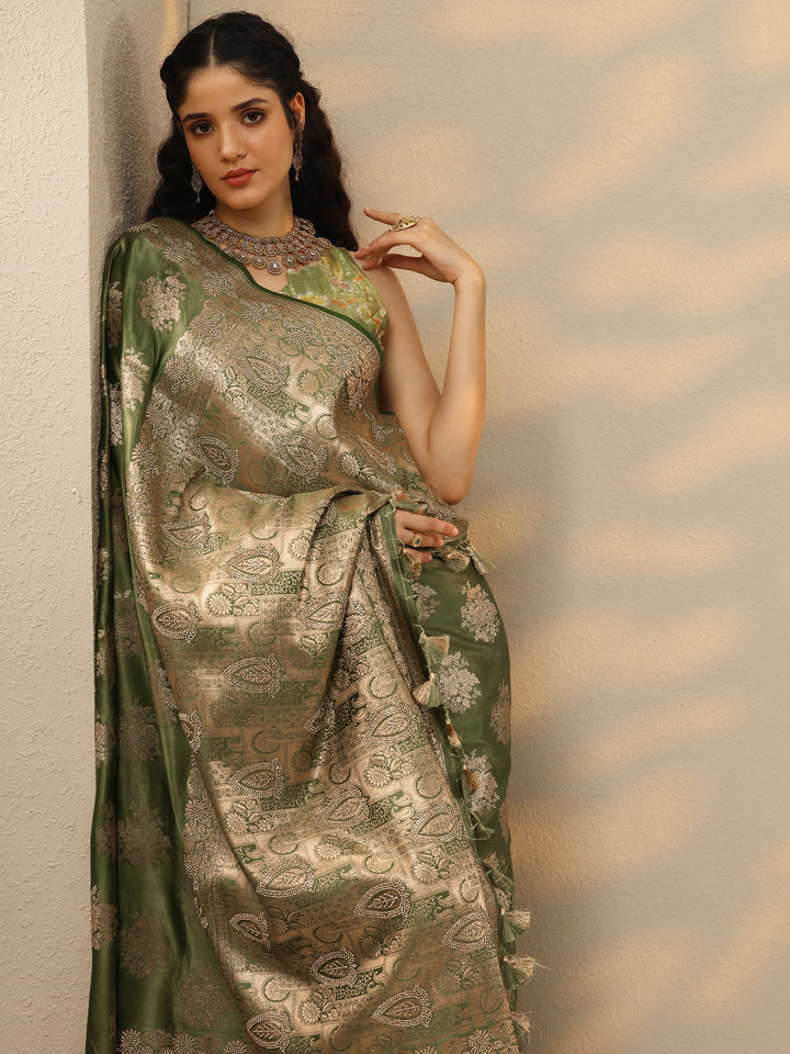 Green Woven Design Banarasi Silk Blend Saree With Unstitched Blouse Piece